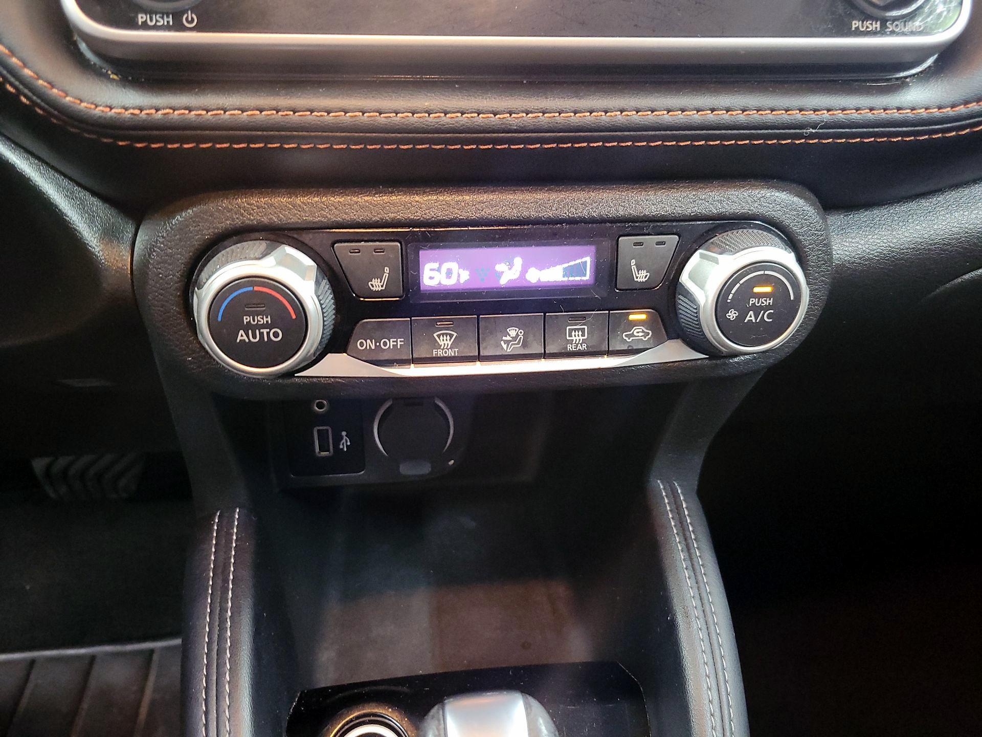 Thumbnail: 2019 Nissan Kicks - 15