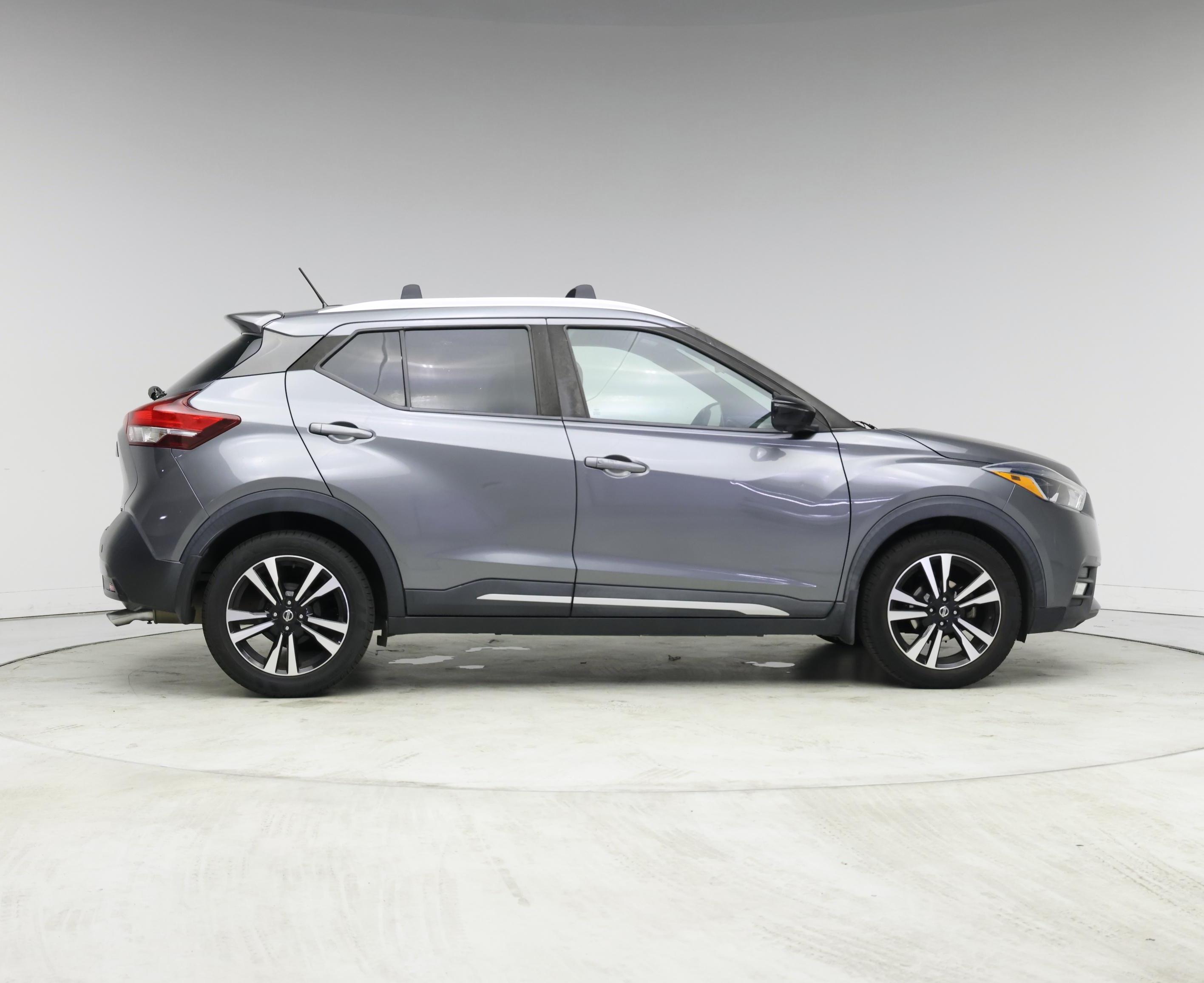 Thumbnail: 2019 Nissan Kicks - 7