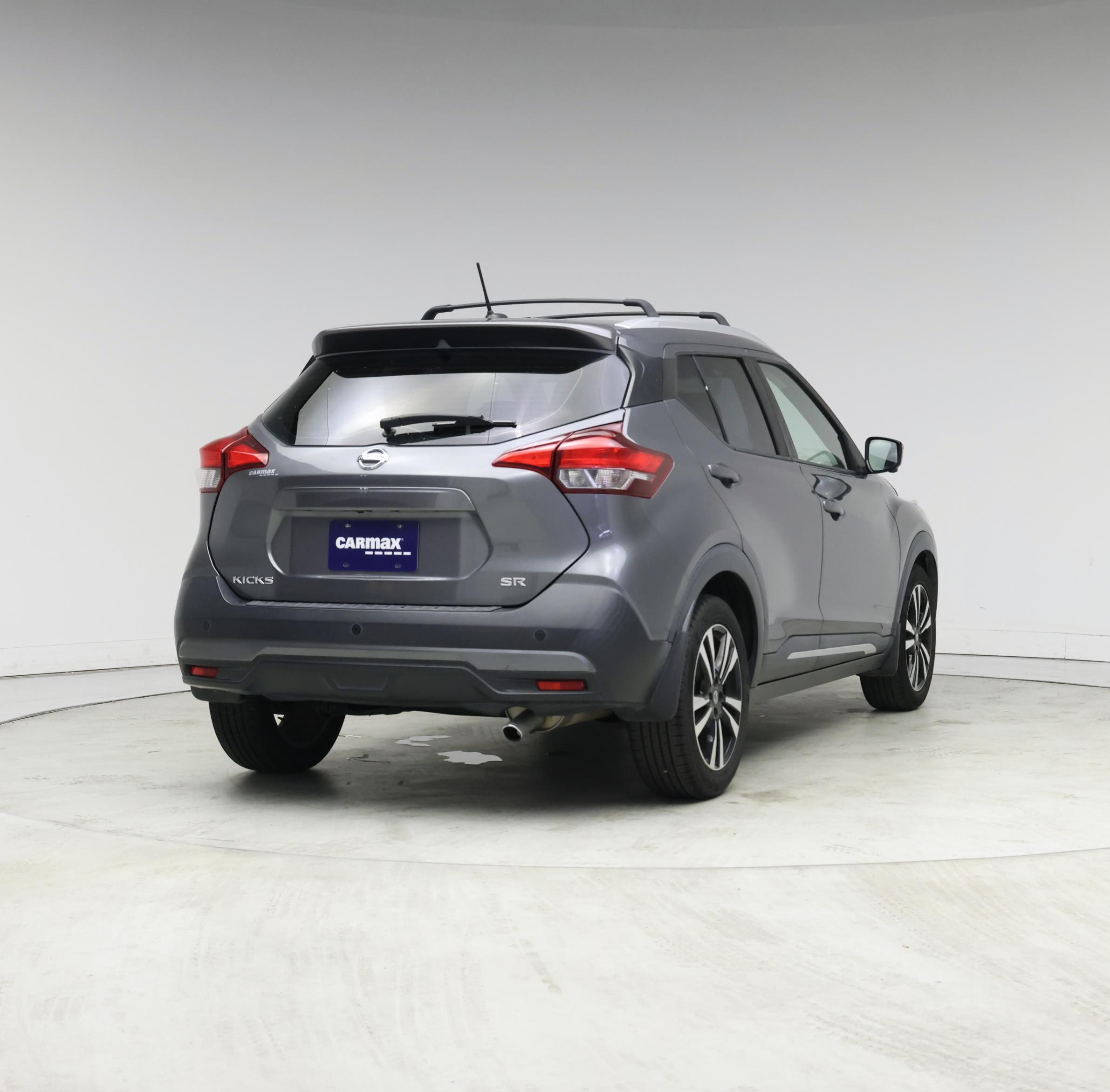 Thumbnail: 2019 Nissan Kicks - 8