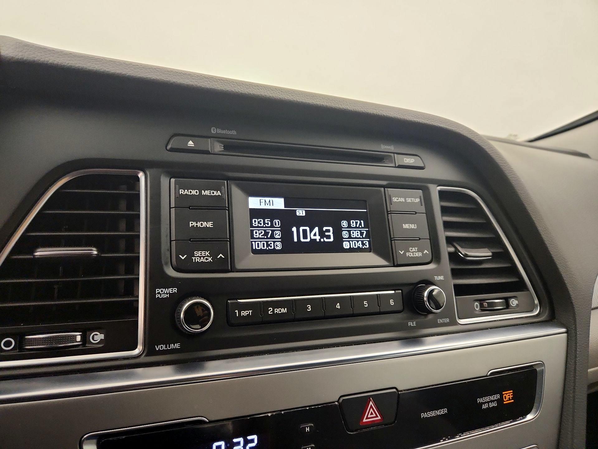 Thumbnail: 2017 Hyundai Sonata - 14