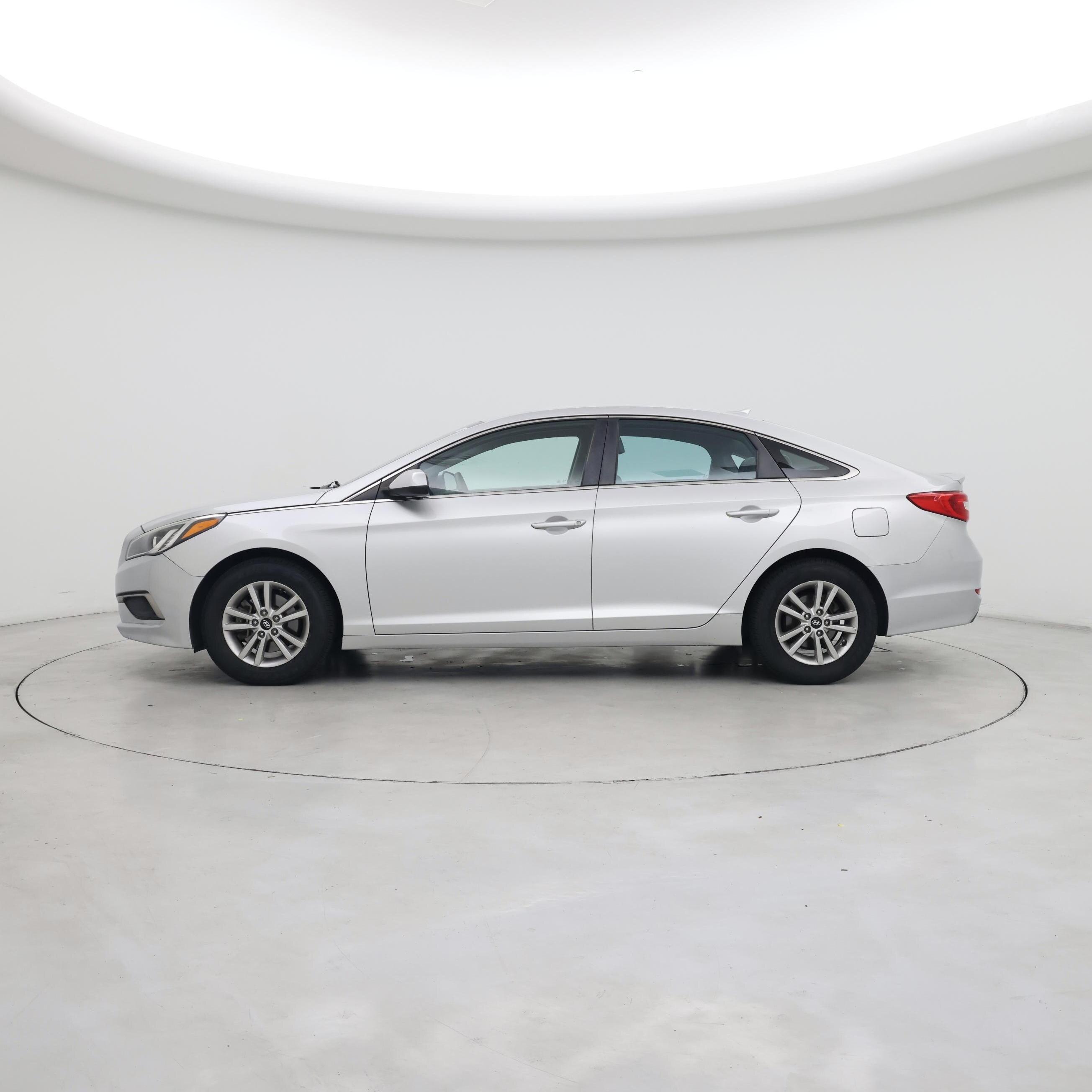 Thumbnail: 2017 Hyundai Sonata - 3