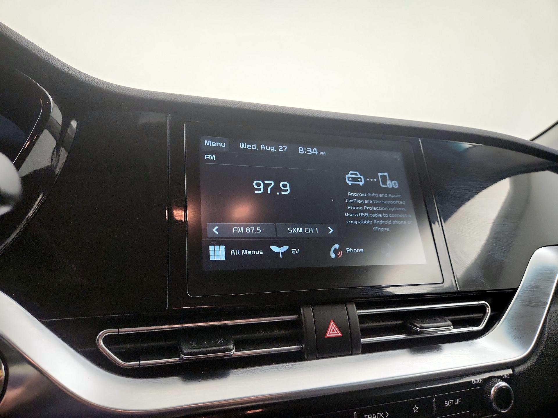 Thumbnail: 2020 Kia Niro - 15