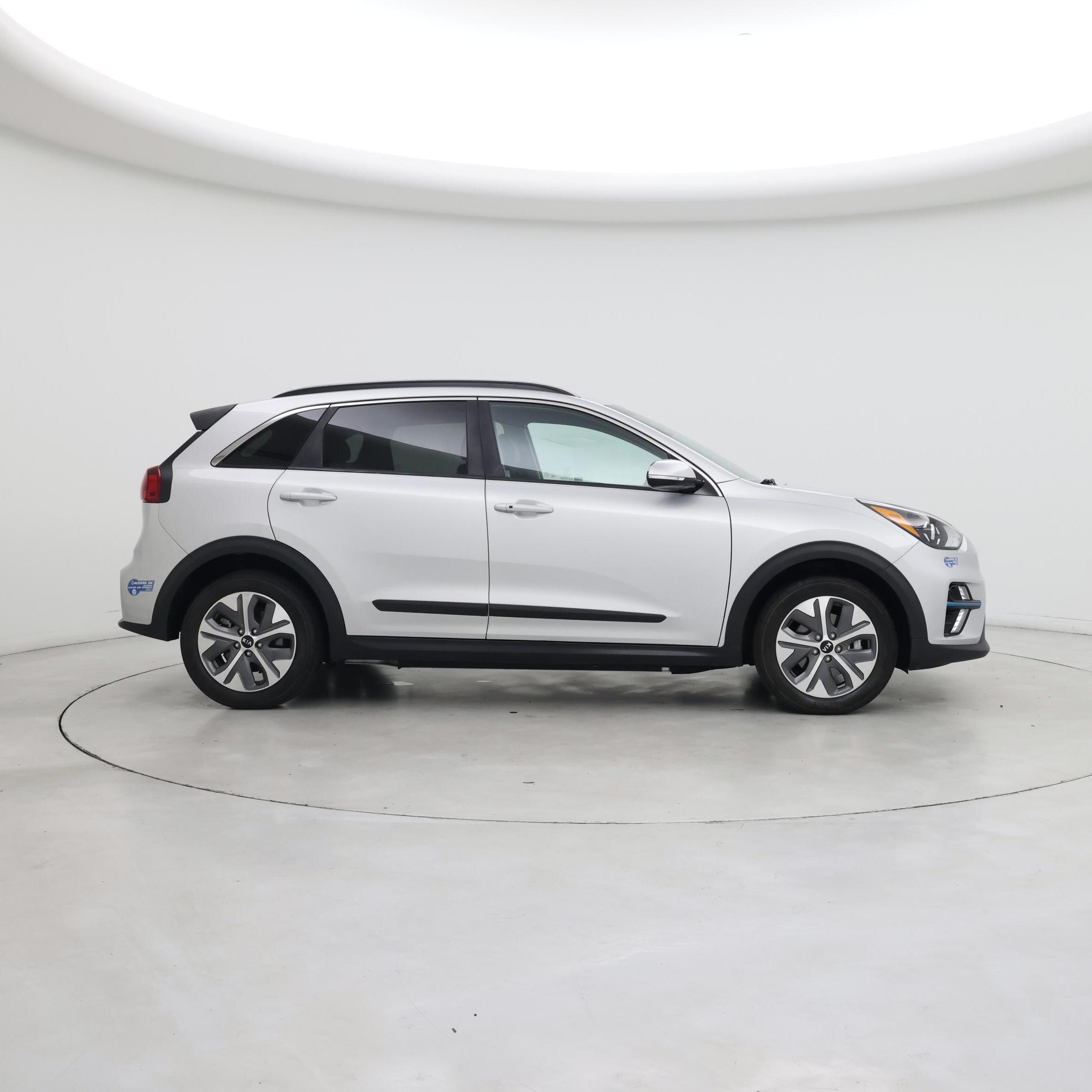 Thumbnail: 2020 Kia Niro - 7