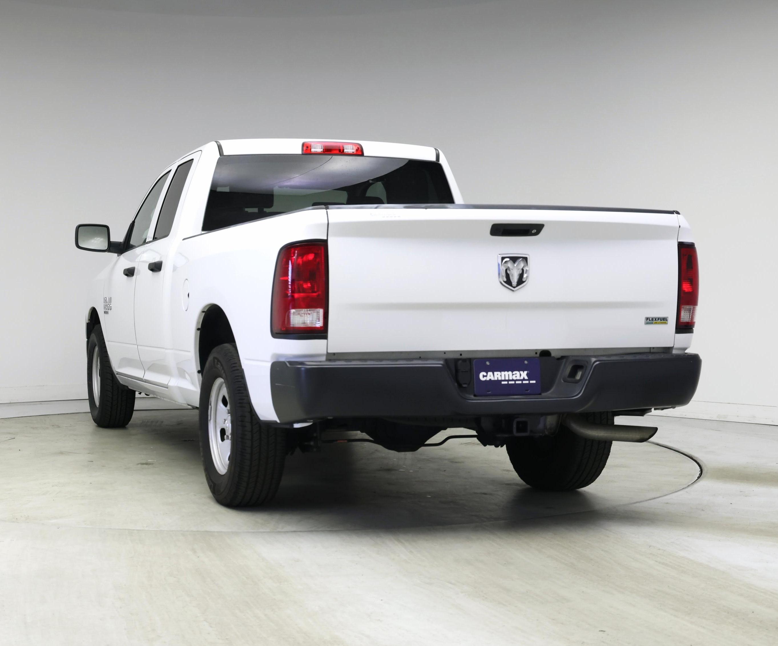 Thumbnail: 2019 RAM 1500 Classic - 6