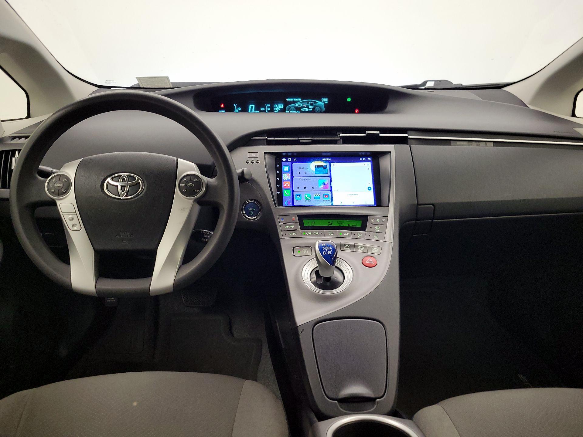 Thumbnail: 2015 Toyota Prius - 9