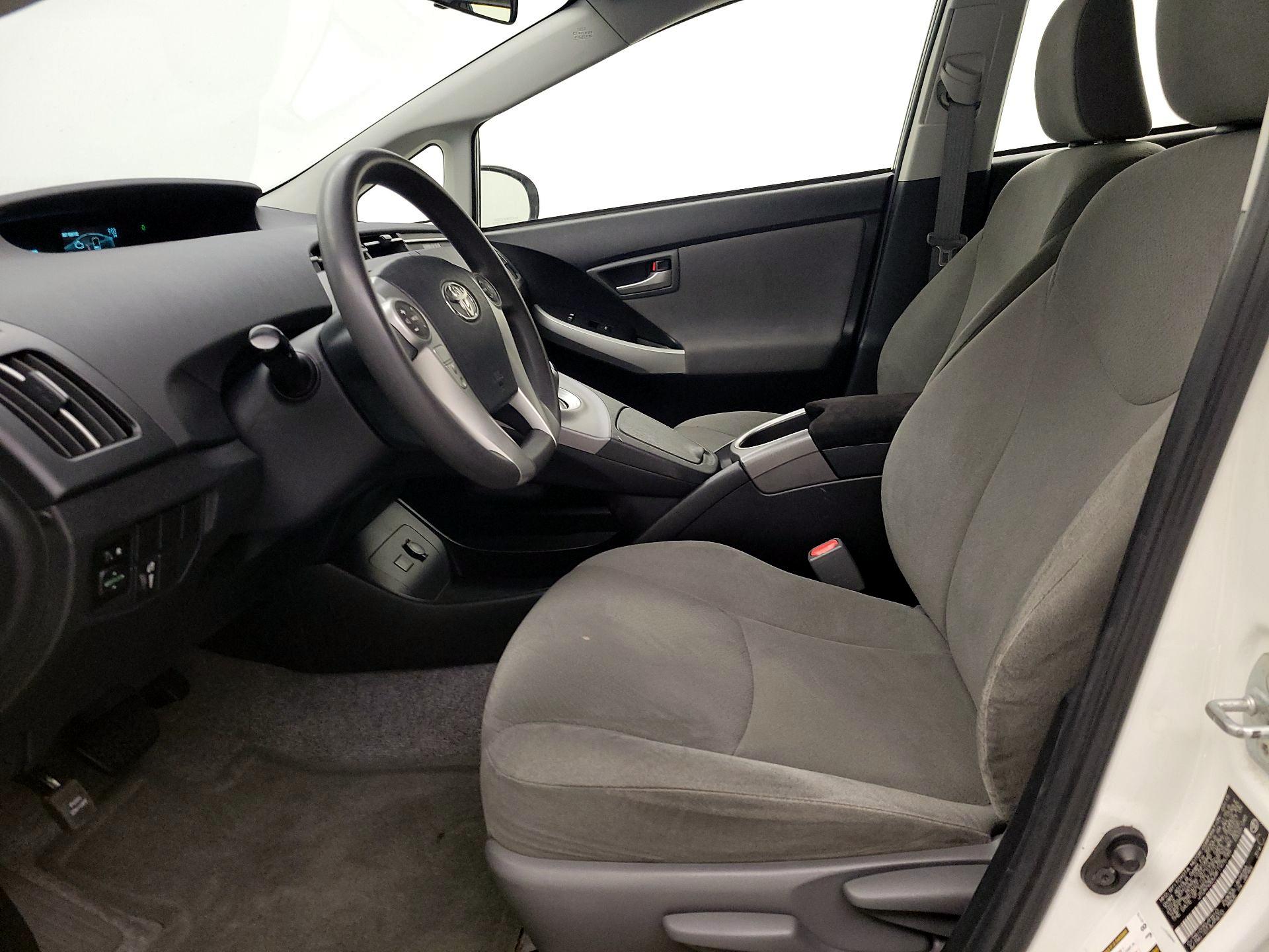 Thumbnail: 2015 Toyota Prius - 11