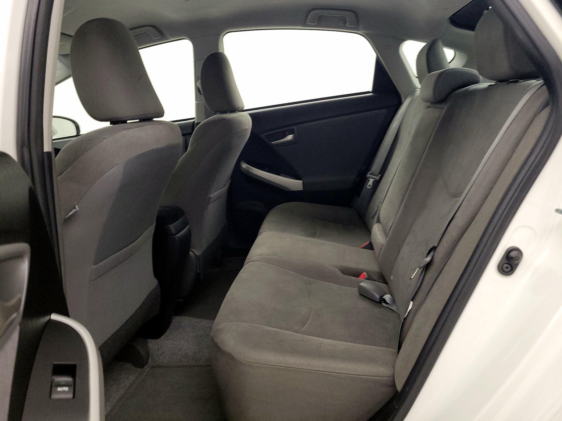 Thumbnail: 2015 Toyota Prius - 19