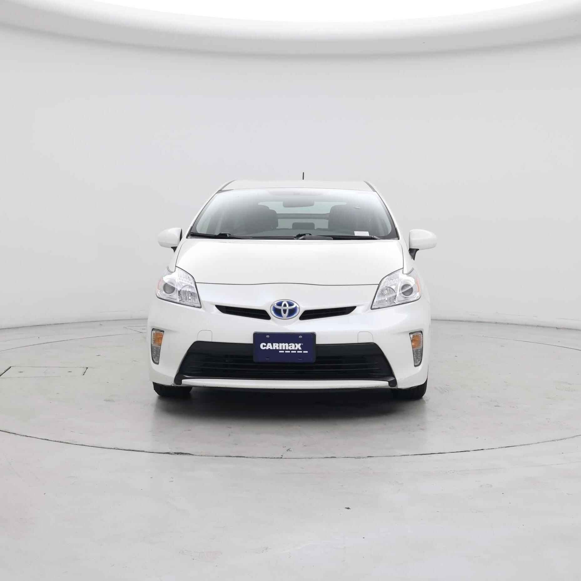 Thumbnail: 2015 Toyota Prius - 5