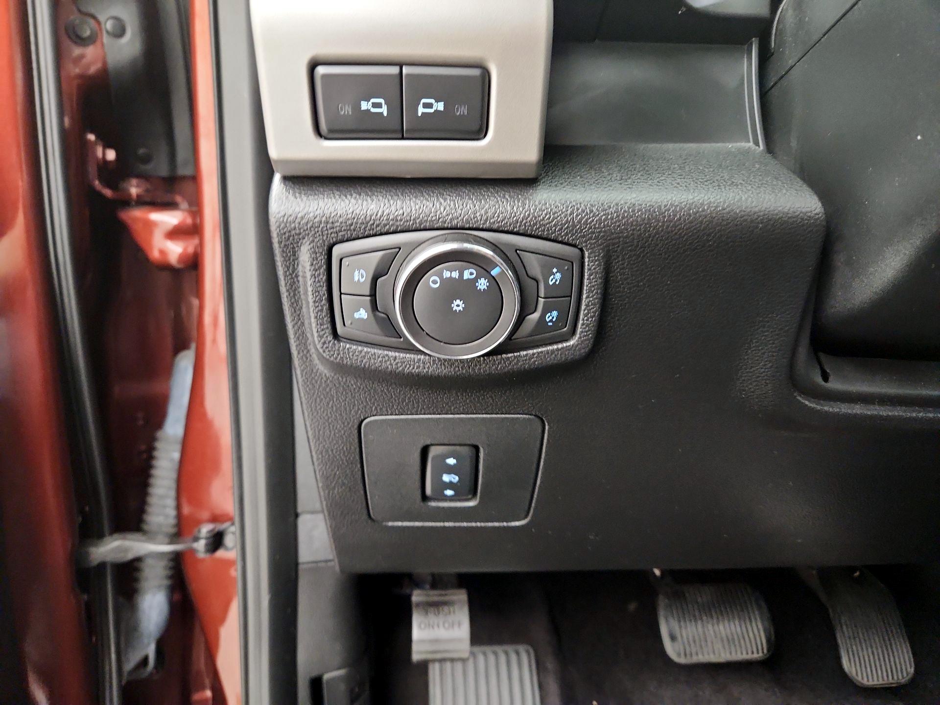 Thumbnail: 2016 Ford F-150 - 13