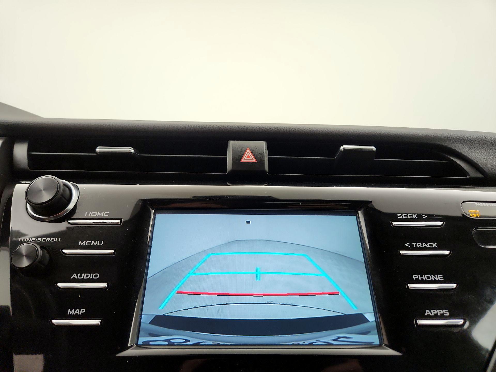 Thumbnail: 2019 Toyota Camry - 14