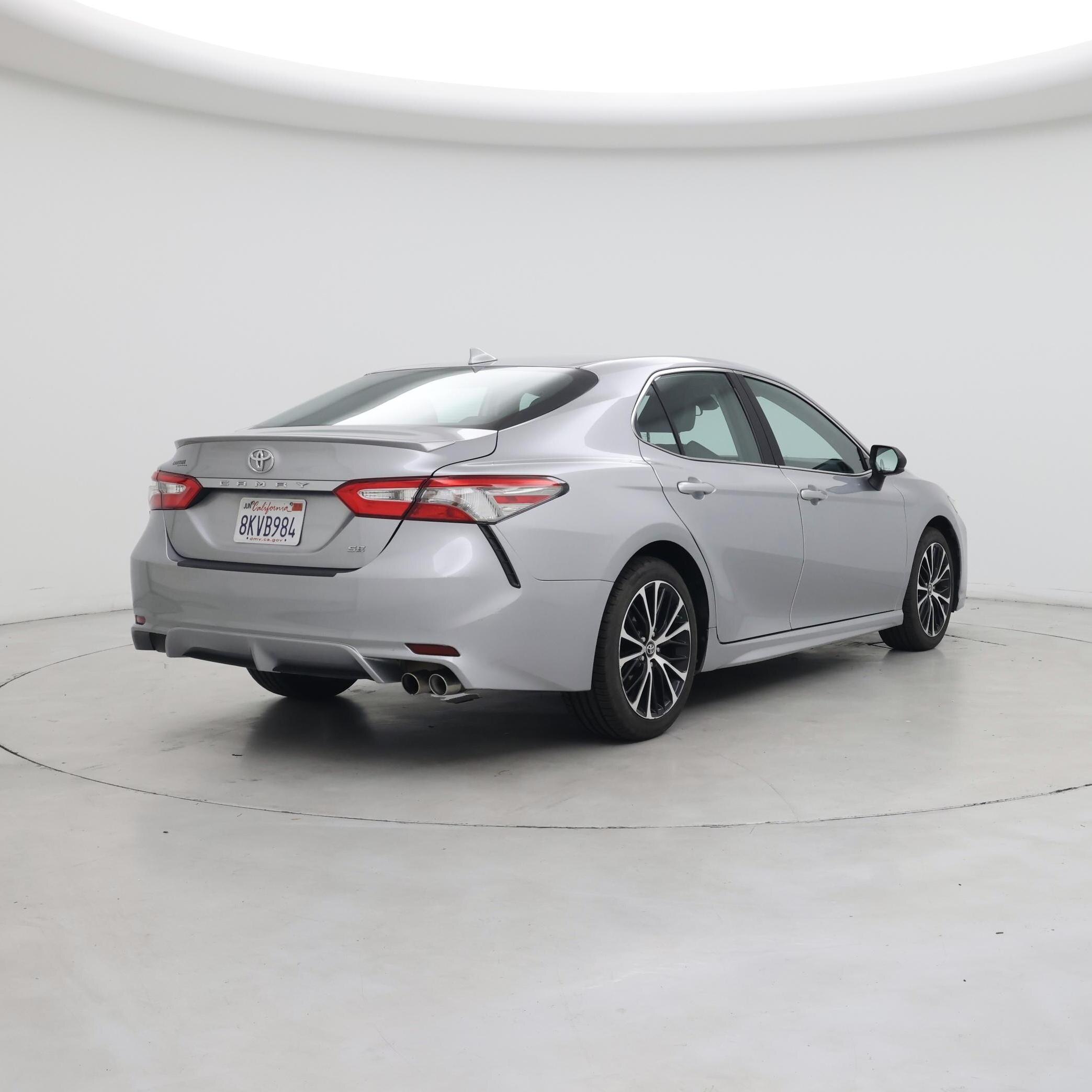 Thumbnail: 2019 Toyota Camry - 8