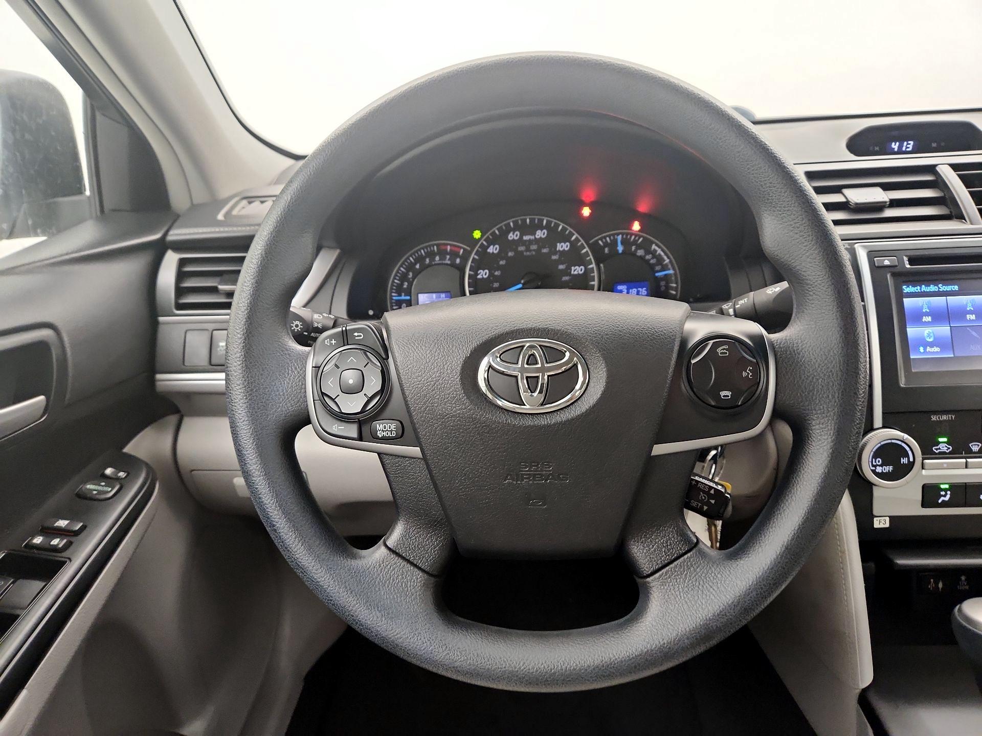 Thumbnail: 2014 Toyota Camry - 10