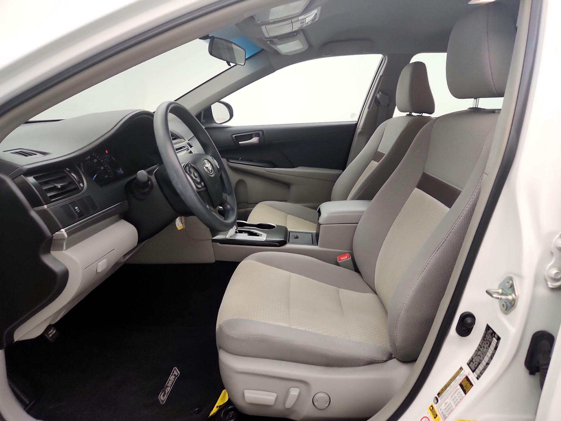 Thumbnail: 2014 Toyota Camry - 11