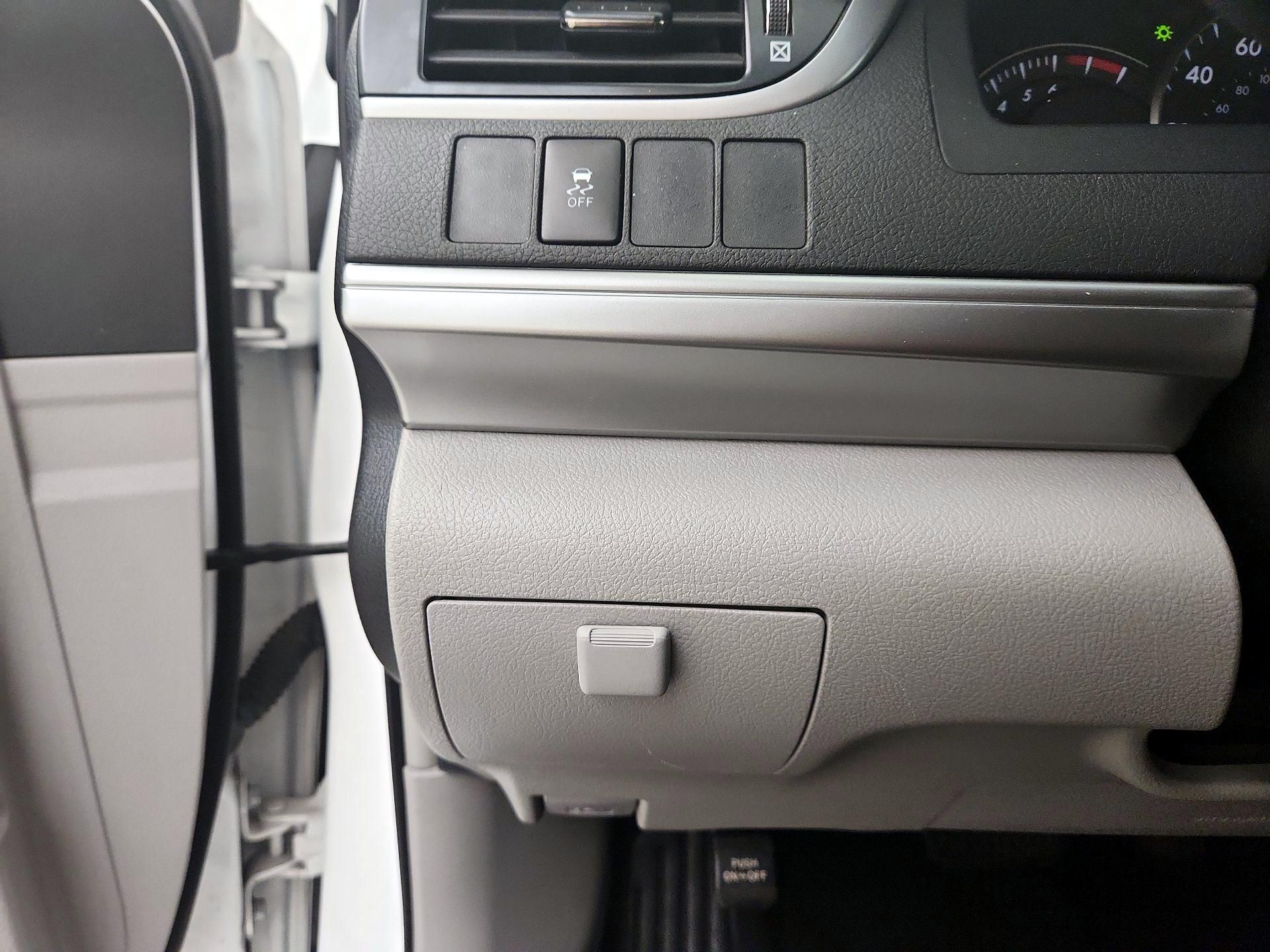 Thumbnail: 2014 Toyota Camry - 13