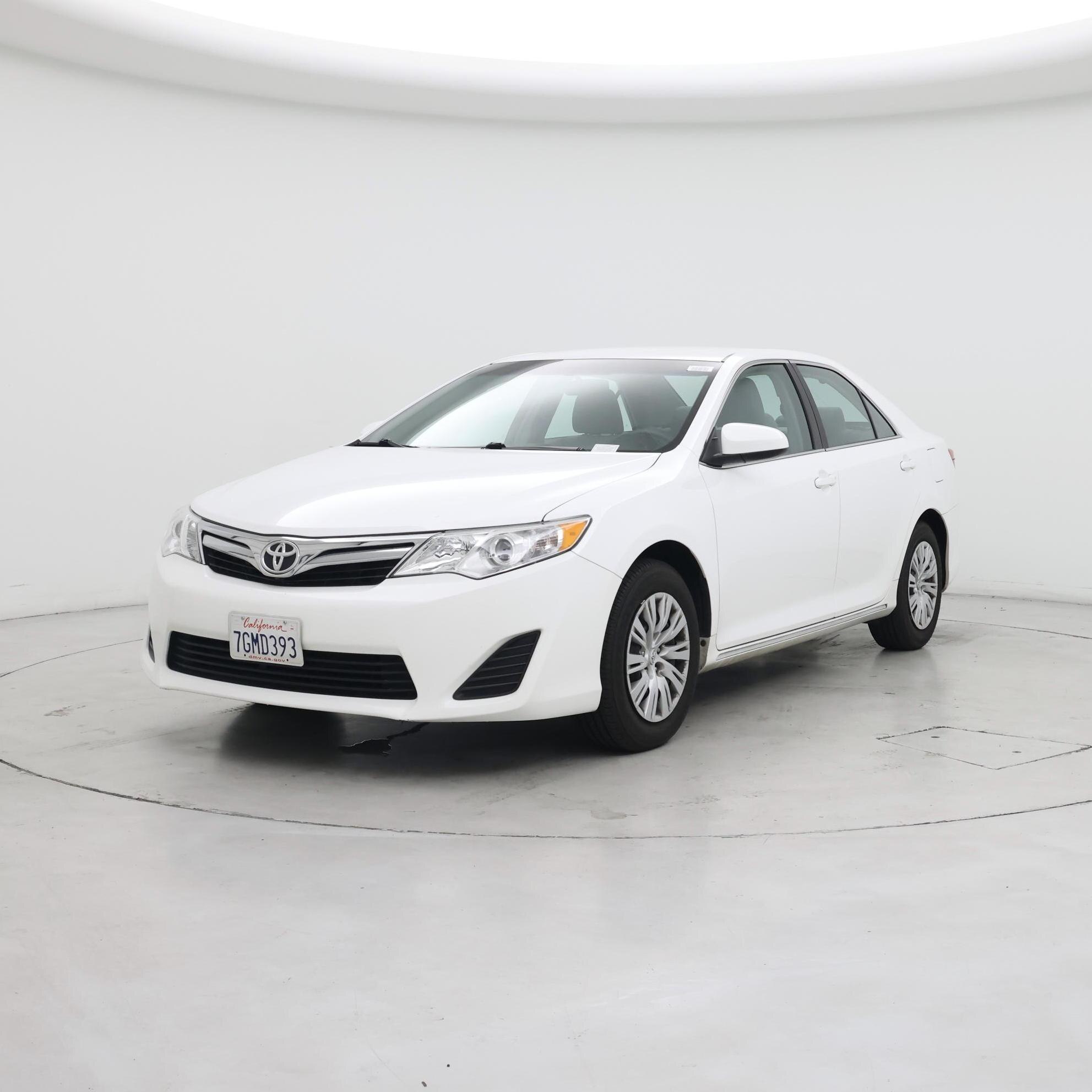 Thumbnail: 2014 Toyota Camry - 4