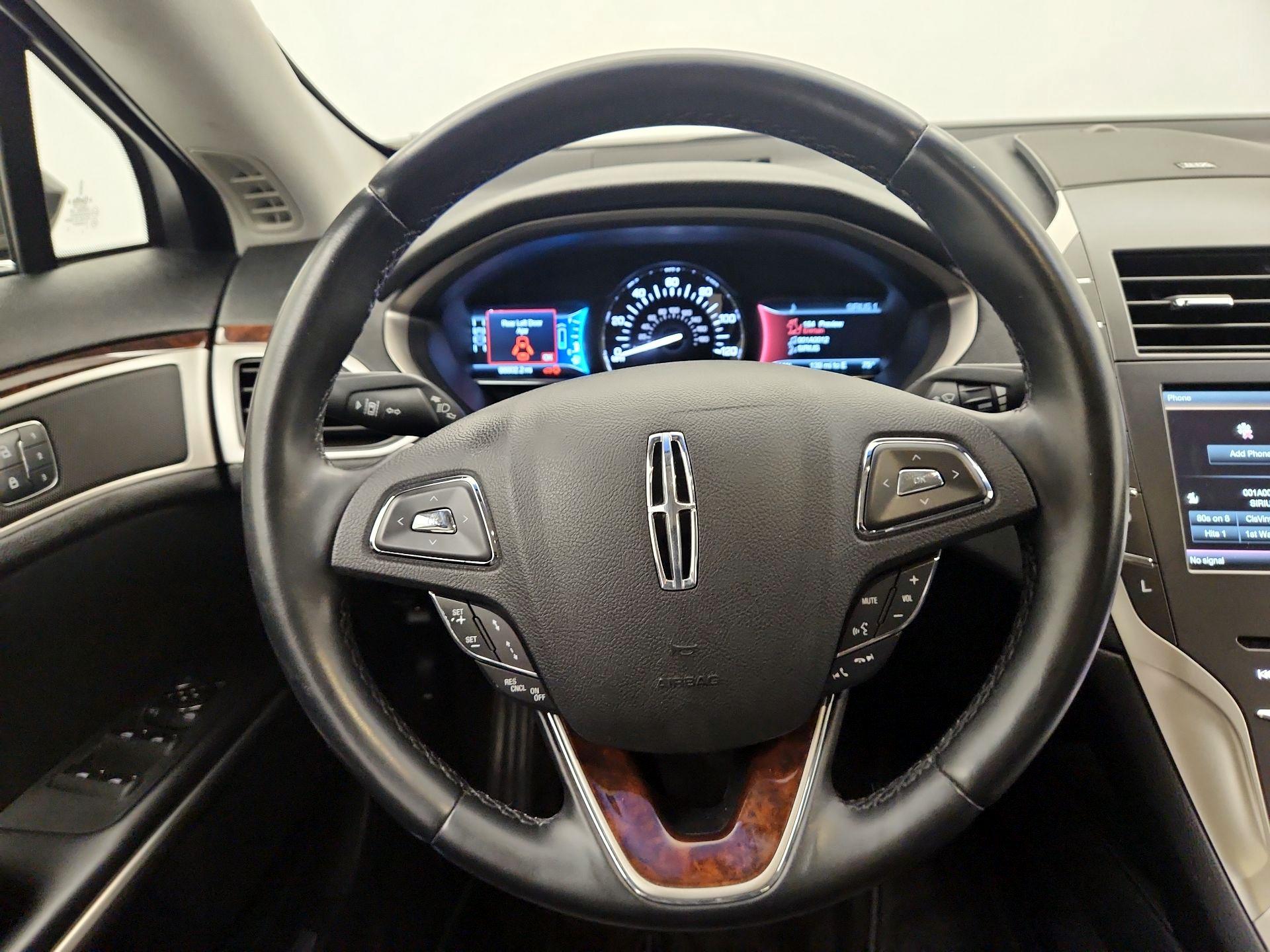 Thumbnail: 2015 Lincoln MKZ - 10