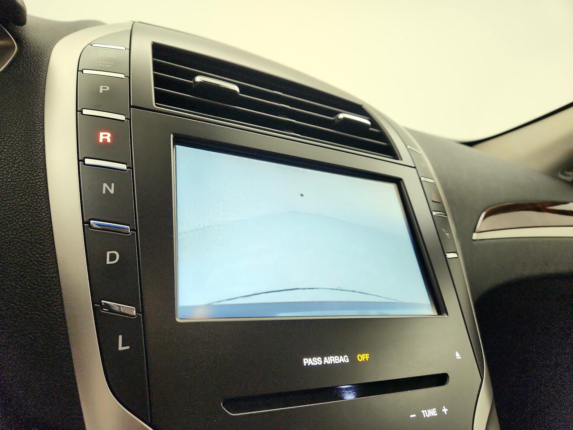 Thumbnail: 2015 Lincoln MKZ - 14