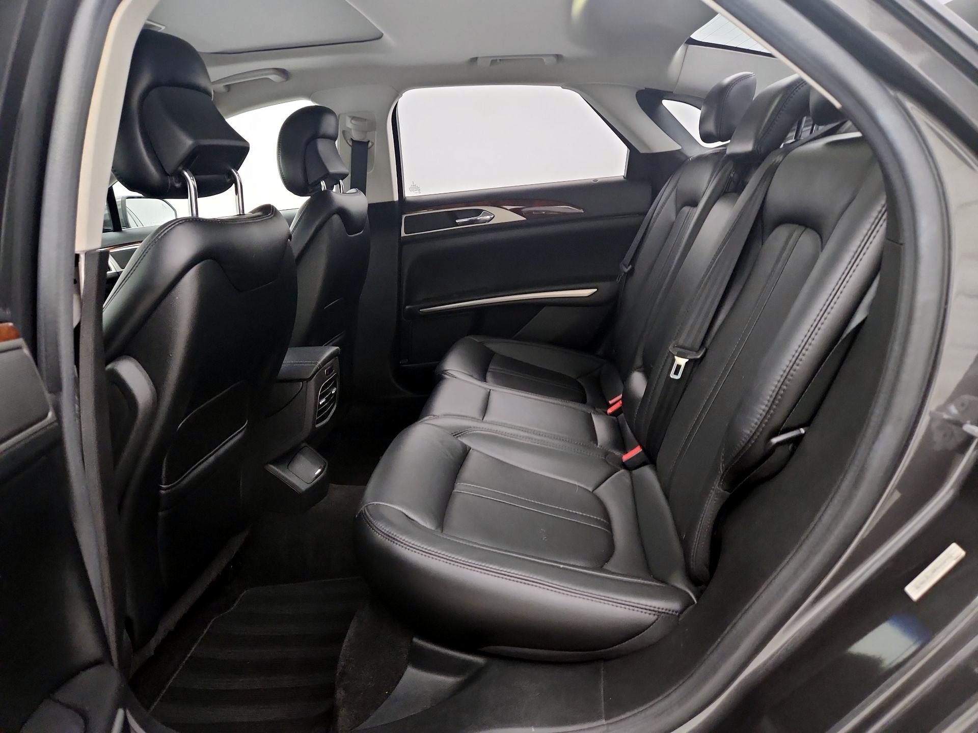 Thumbnail: 2015 Lincoln MKZ - 20