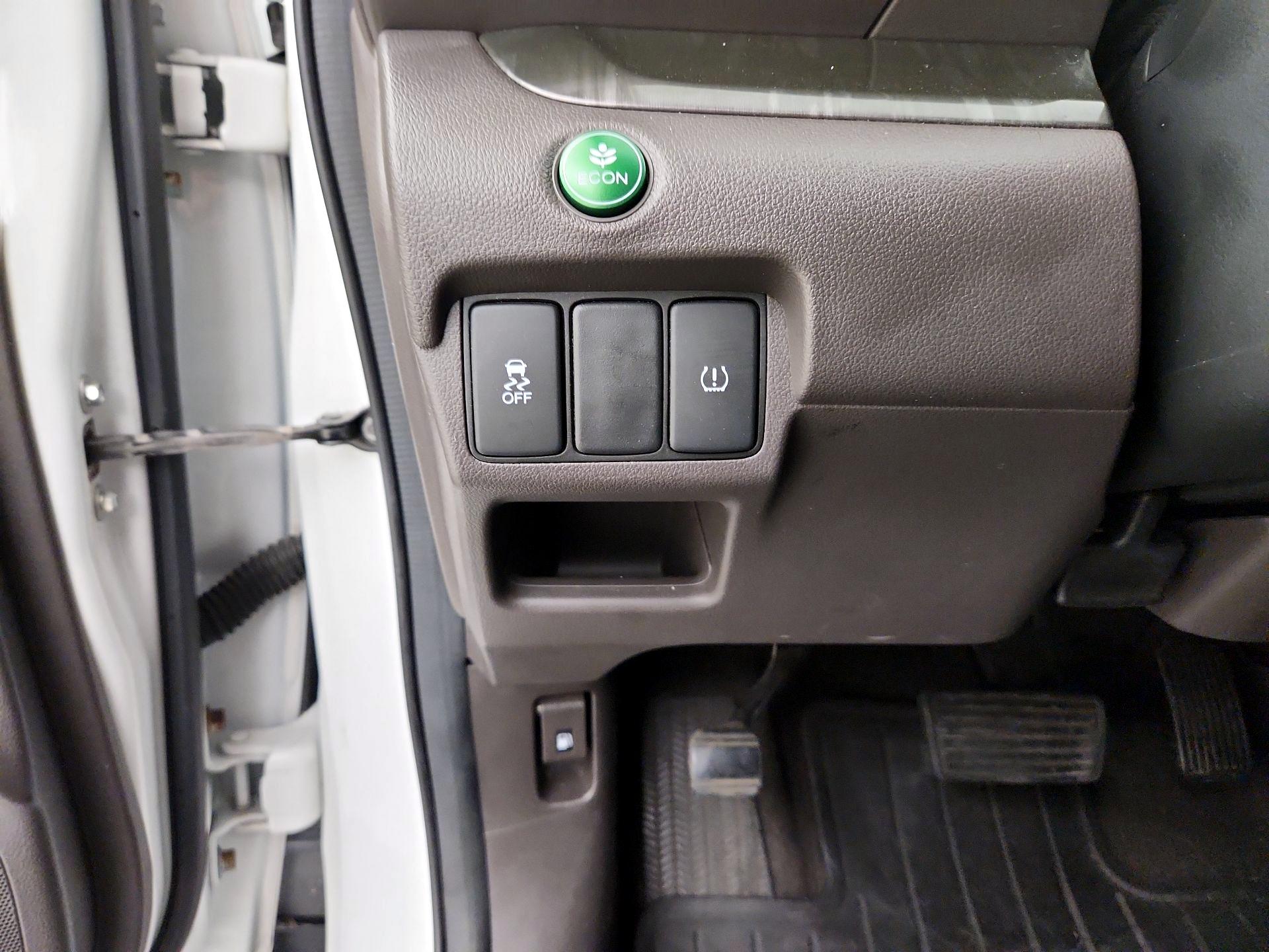 Thumbnail: 2014 Honda CR-V - 13