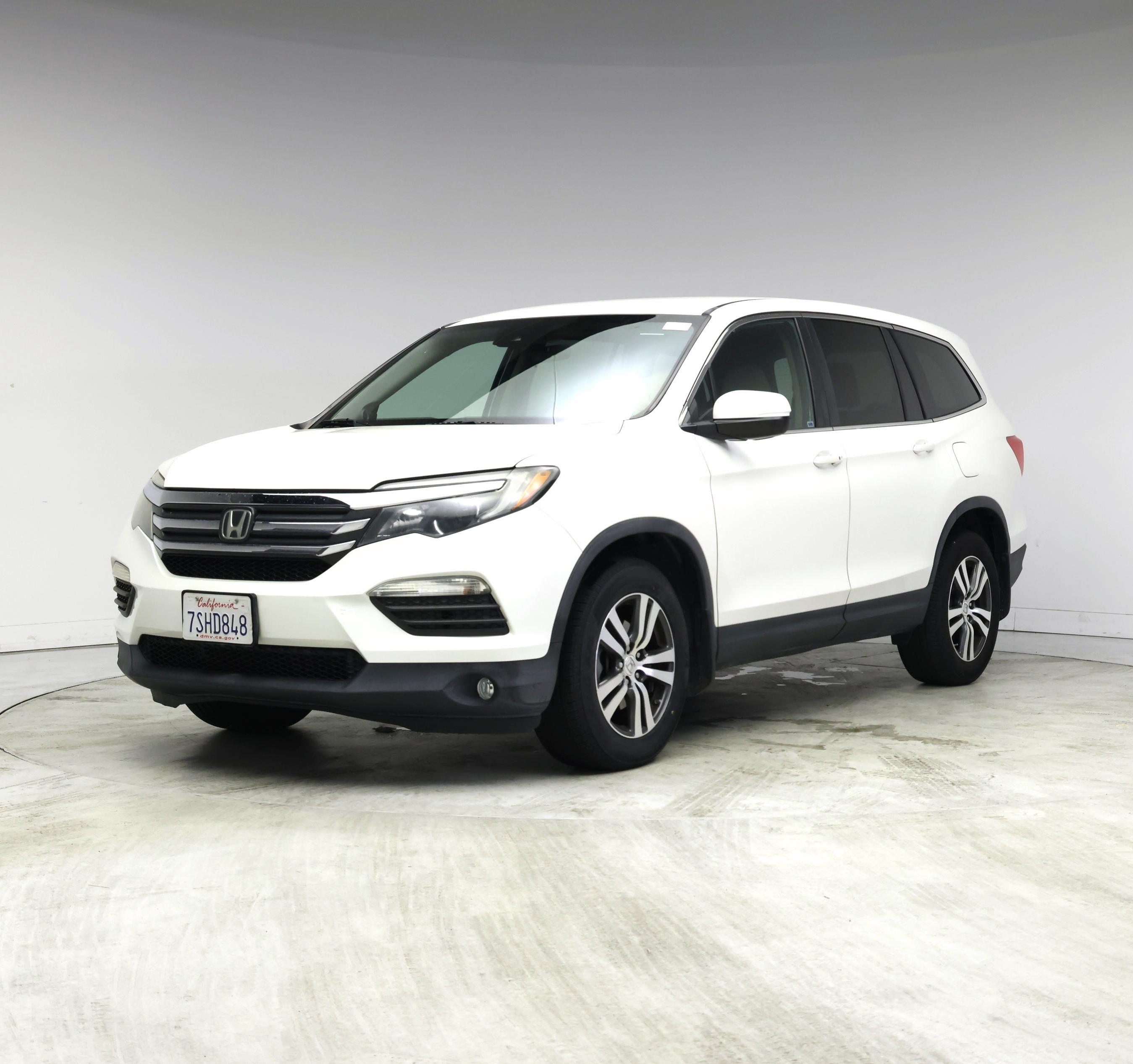 Thumbnail: 2016 Honda Pilot - 4