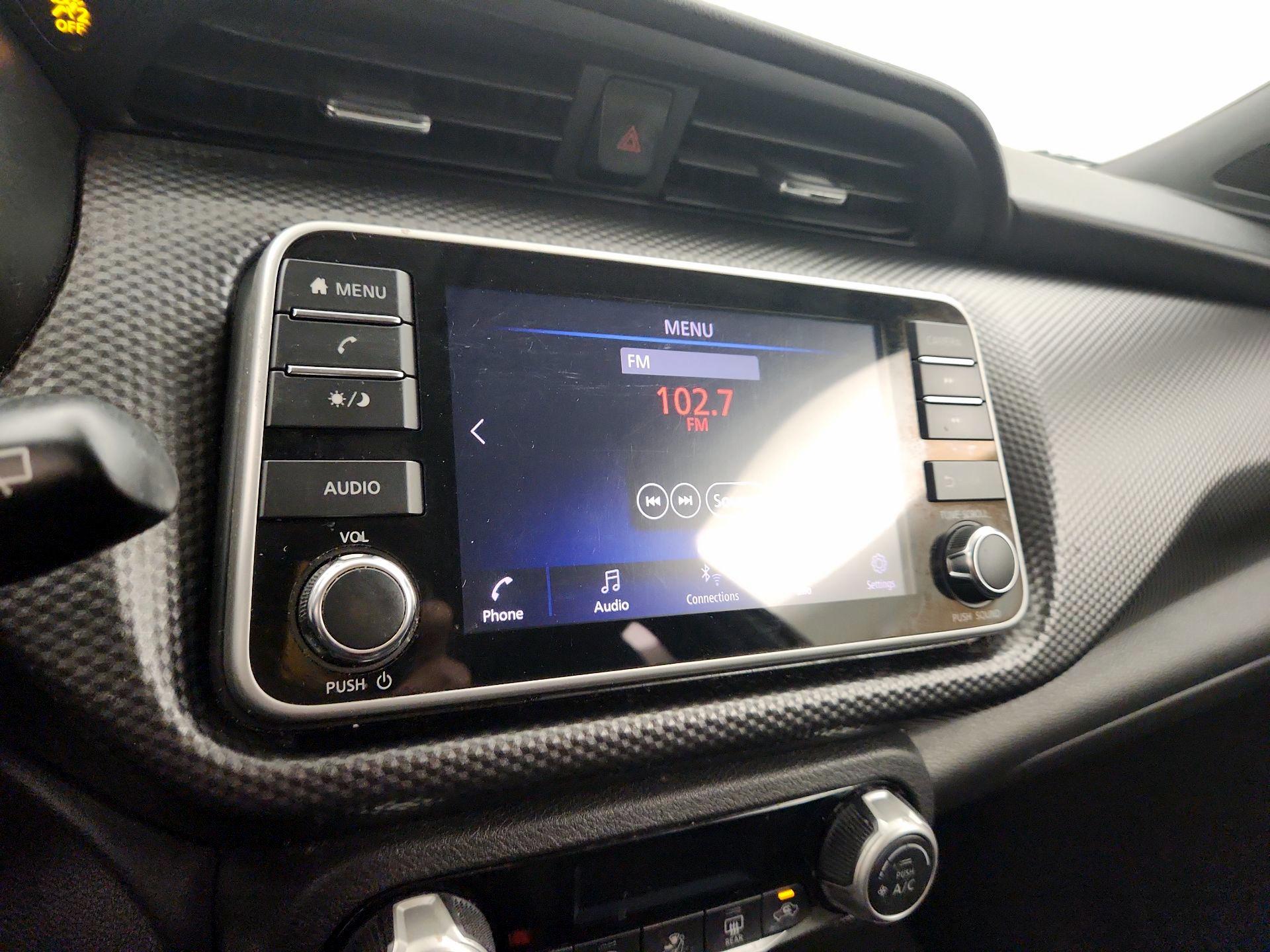 Thumbnail: 2019 Nissan Kicks - 15