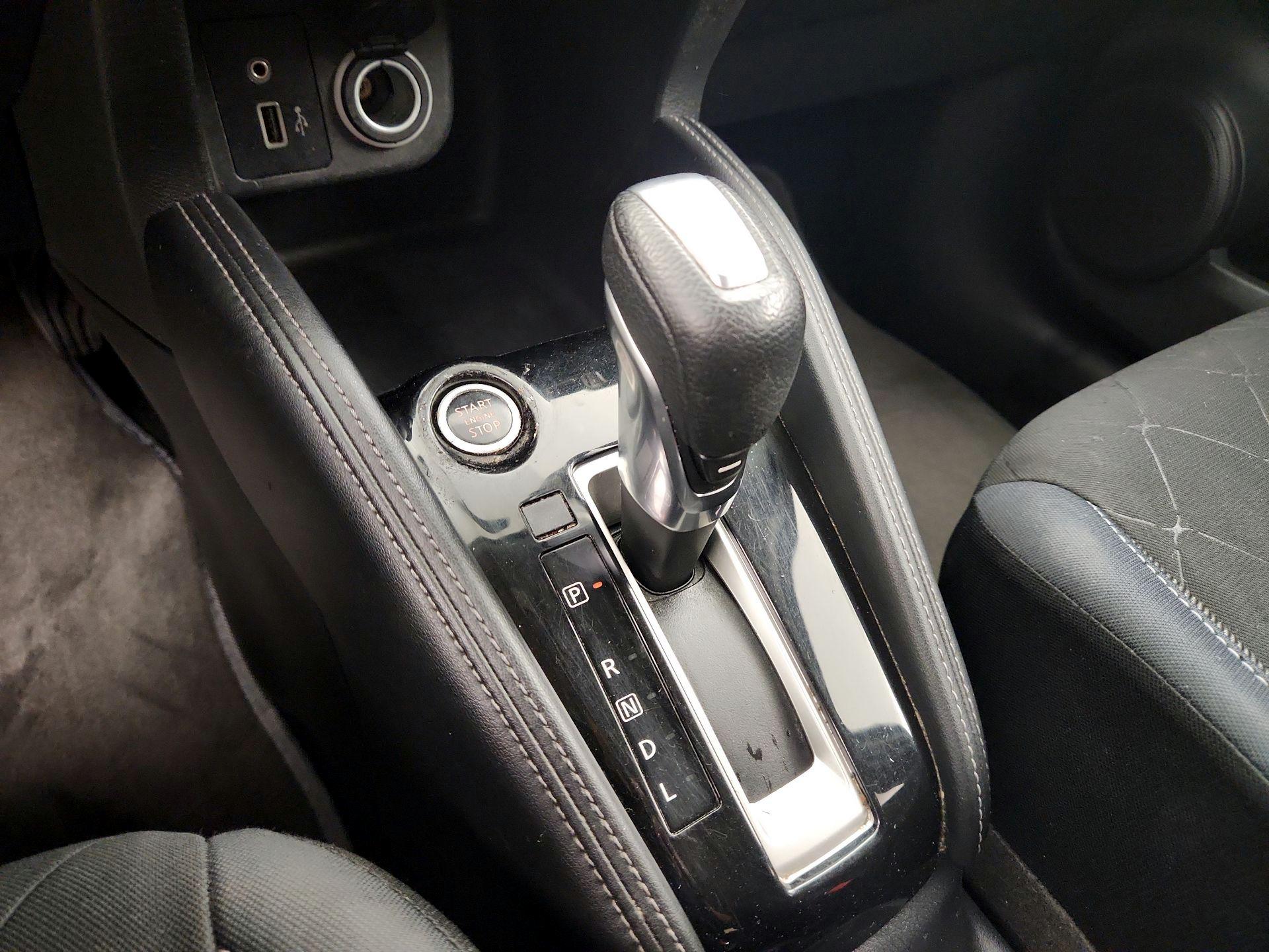 Thumbnail: 2019 Nissan Kicks - 17