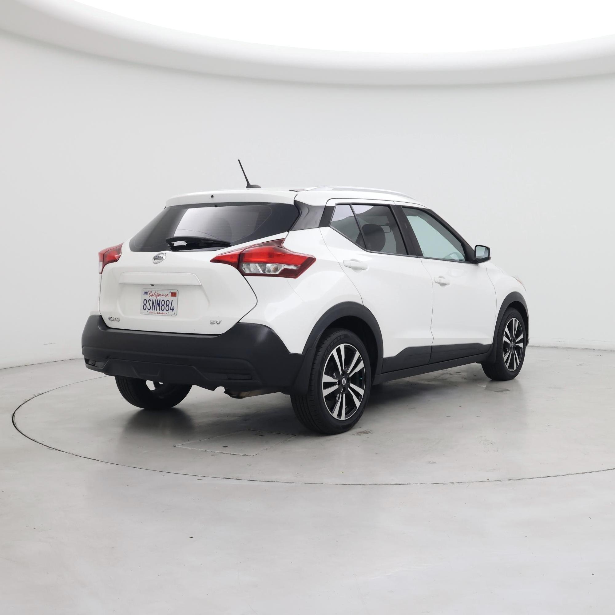 Thumbnail: 2019 Nissan Kicks - 8