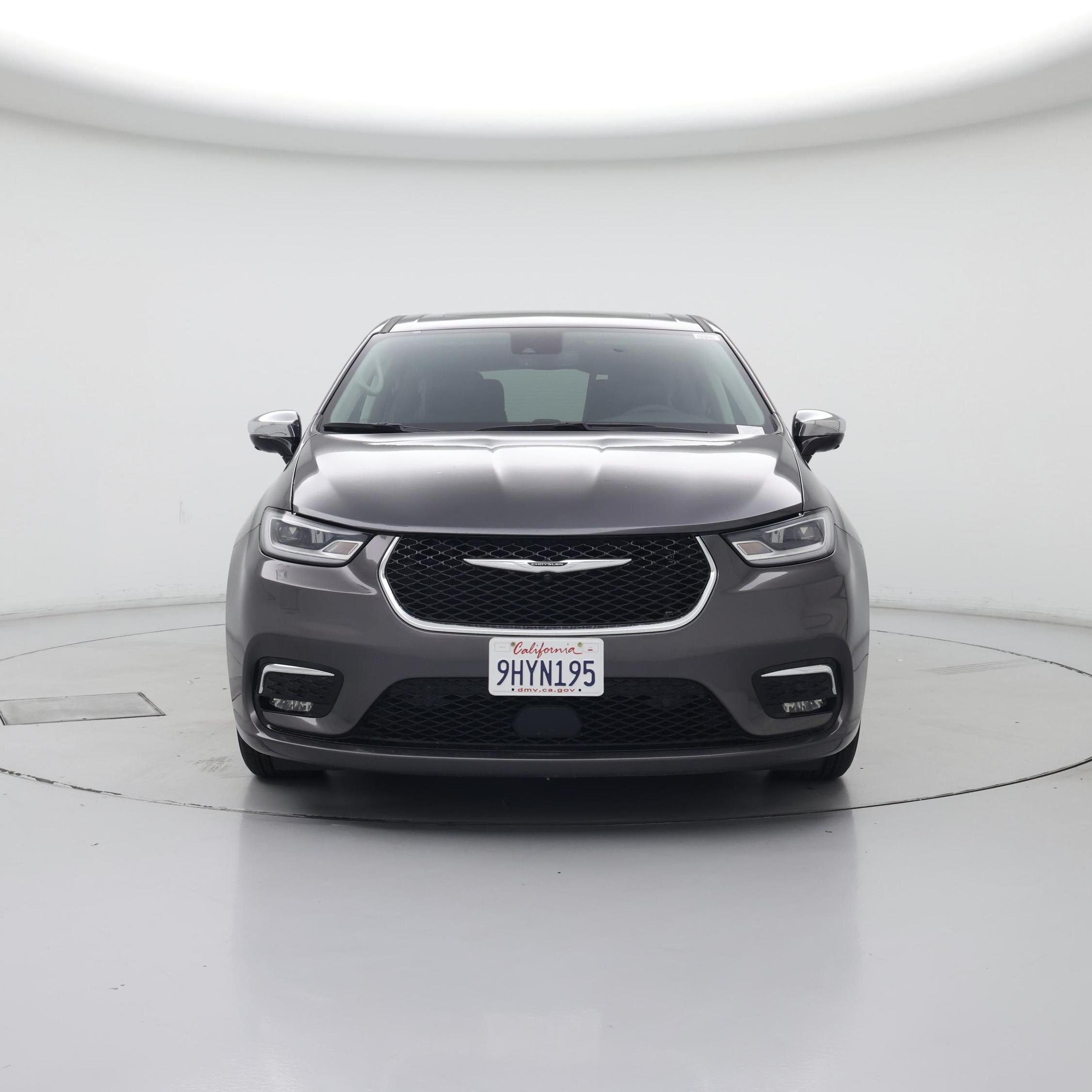 Thumbnail: 2023 Chrysler Pacifica - 5