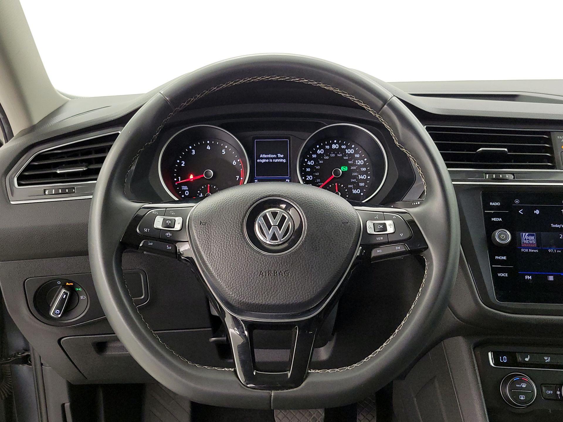 Thumbnail: 2021 Volkswagen Tiguan - 10