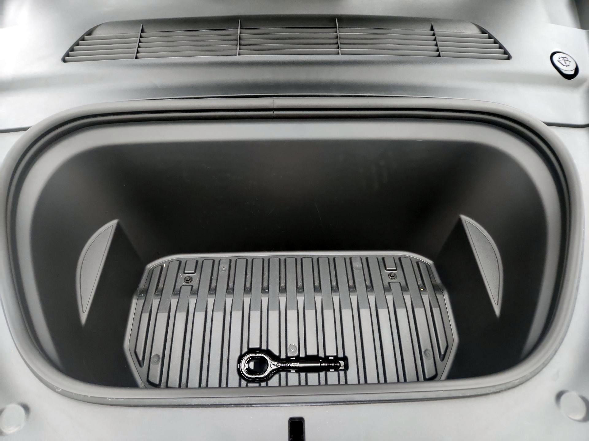Thumbnail: 2023 Tesla Model Y - 20