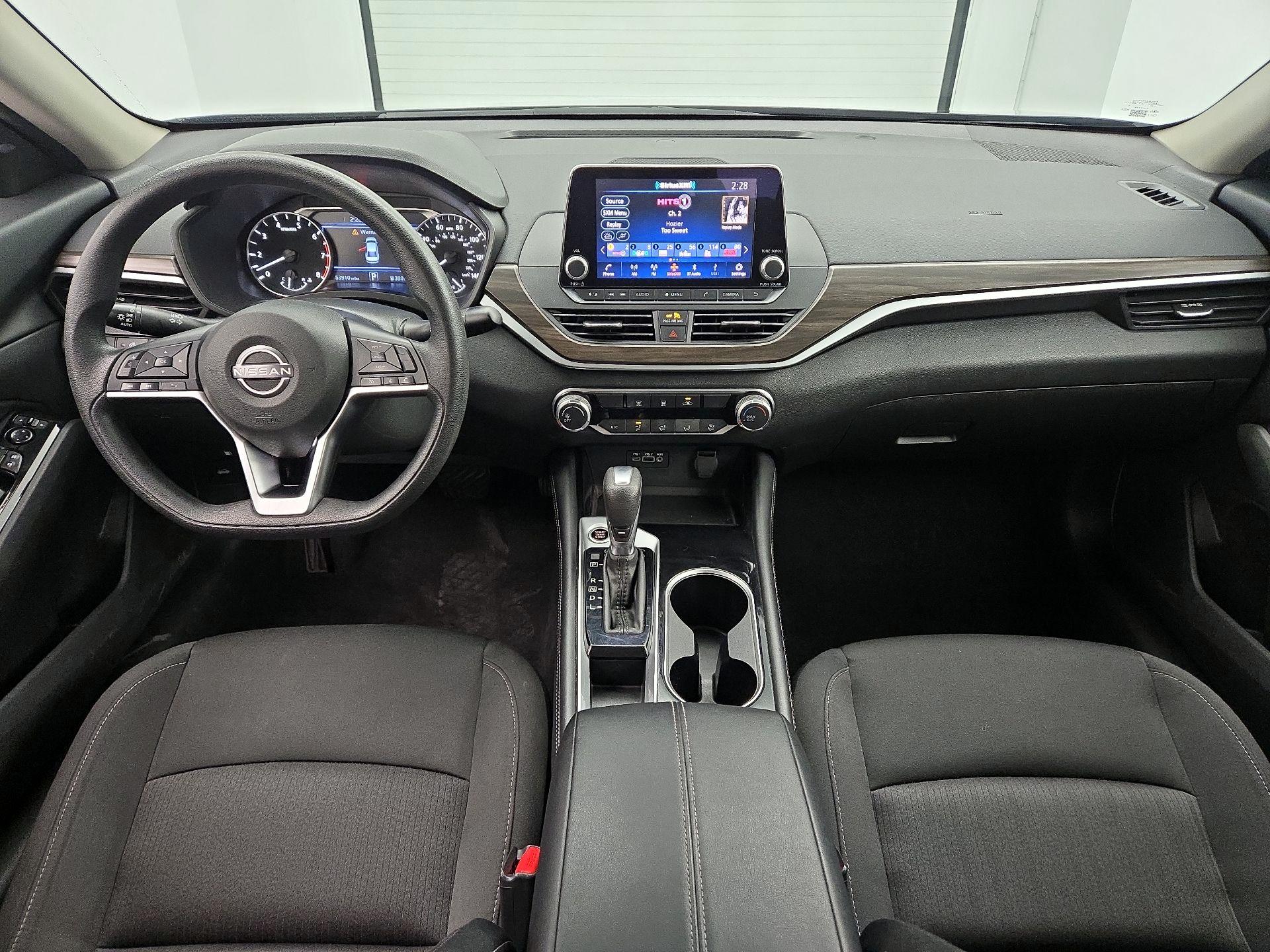 Thumbnail: 2023 Nissan Altima - 9