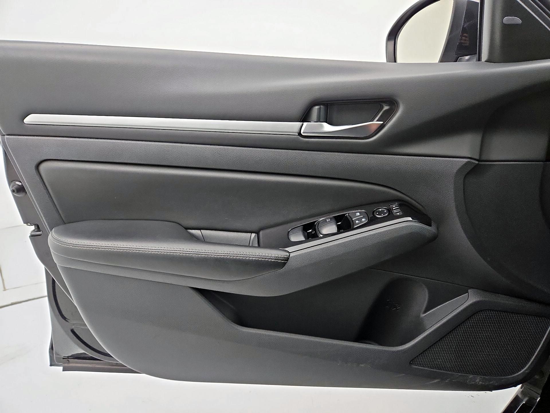 Thumbnail: 2023 Nissan Altima - 12