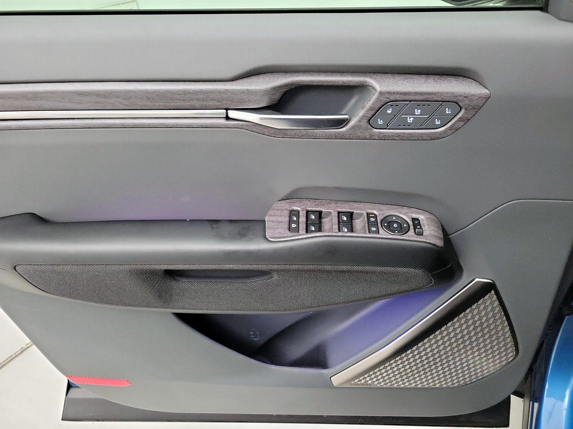 Thumbnail: 2024 Kia EV9 - 12