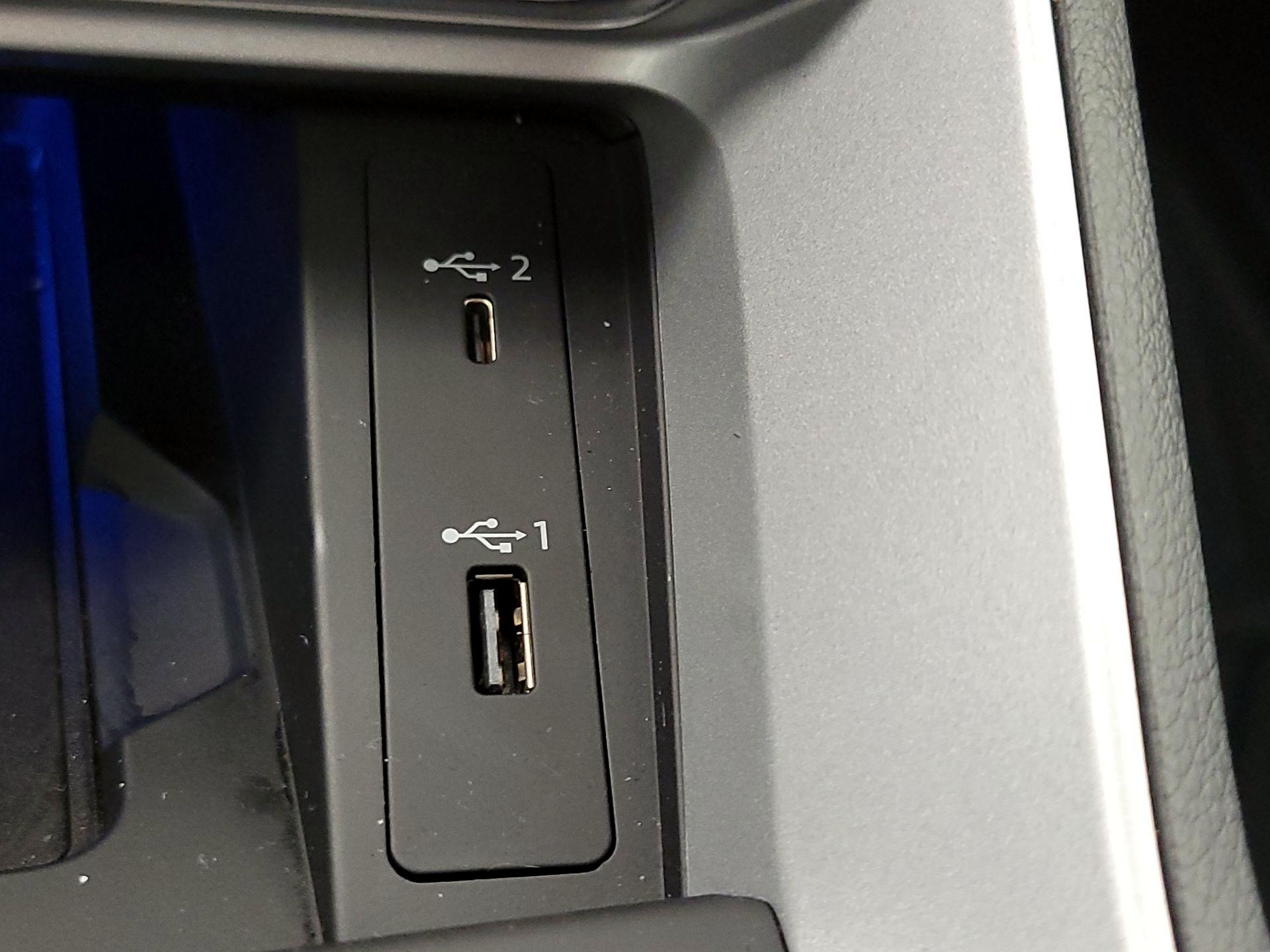 Thumbnail: 2021 Audi Q3 - 18