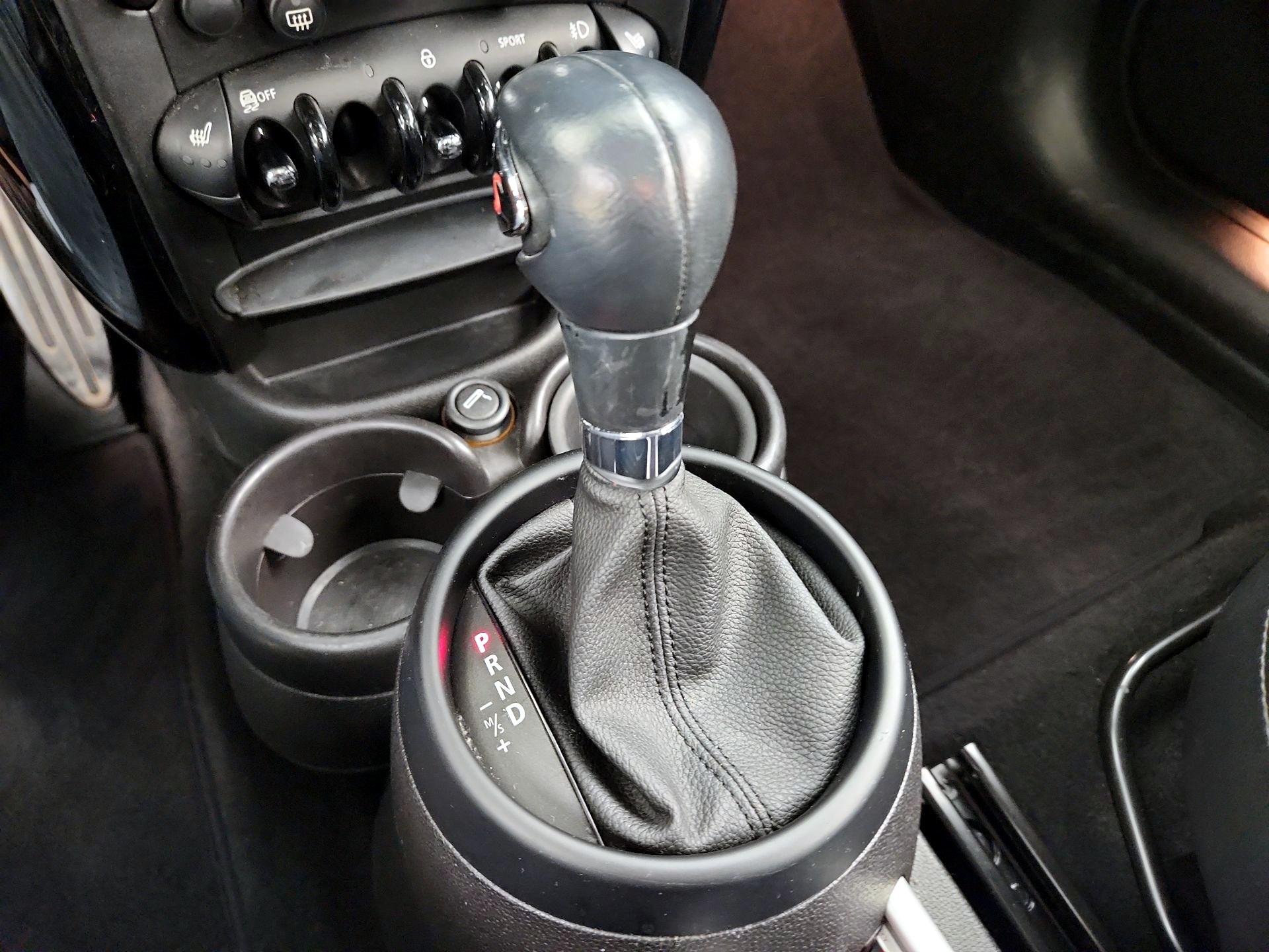 Thumbnail: 2015 MINI Cooper Countryman - 15