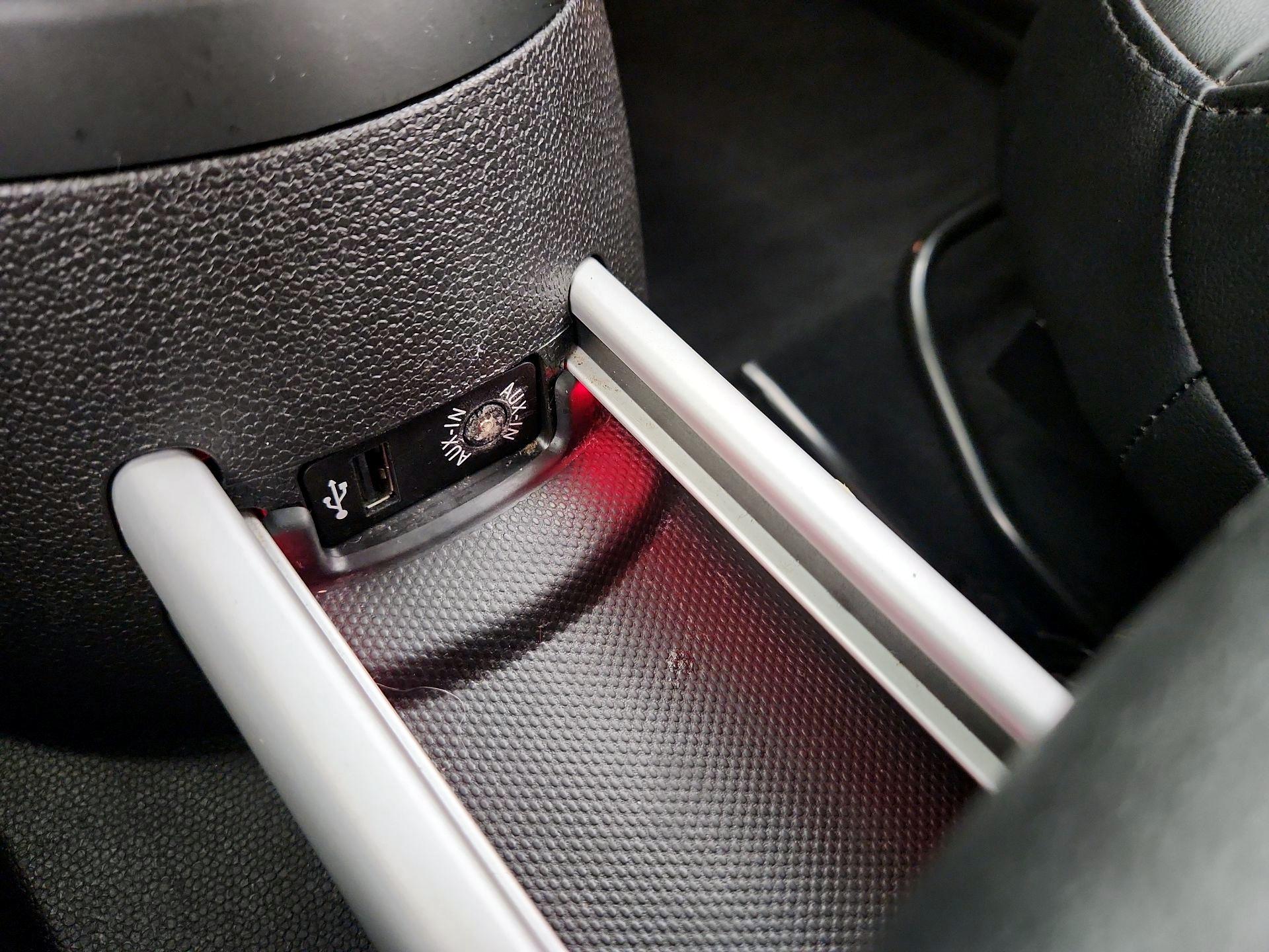 Thumbnail: 2015 MINI Cooper Countryman - 16