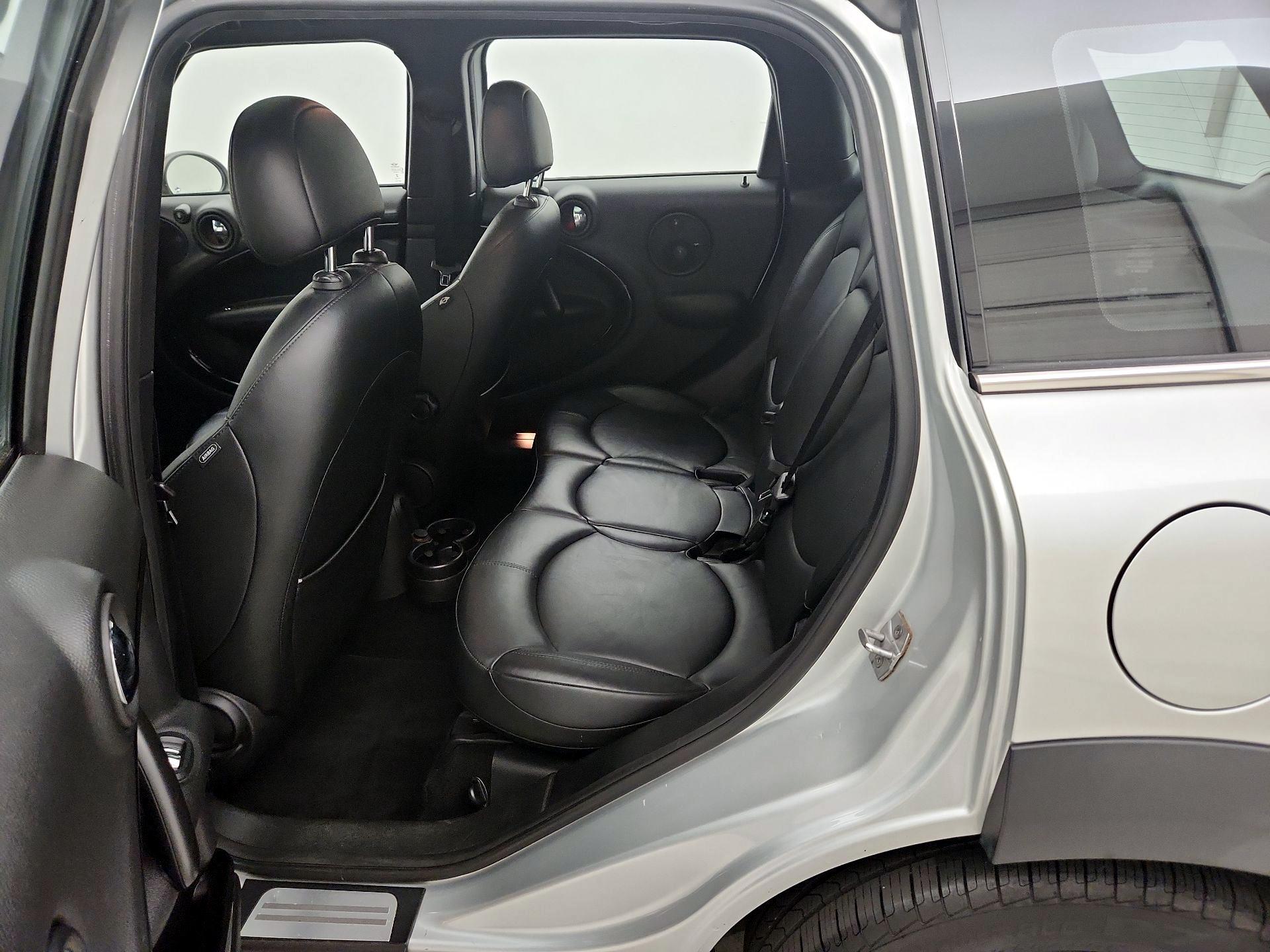 Thumbnail: 2015 MINI Cooper Countryman - 18