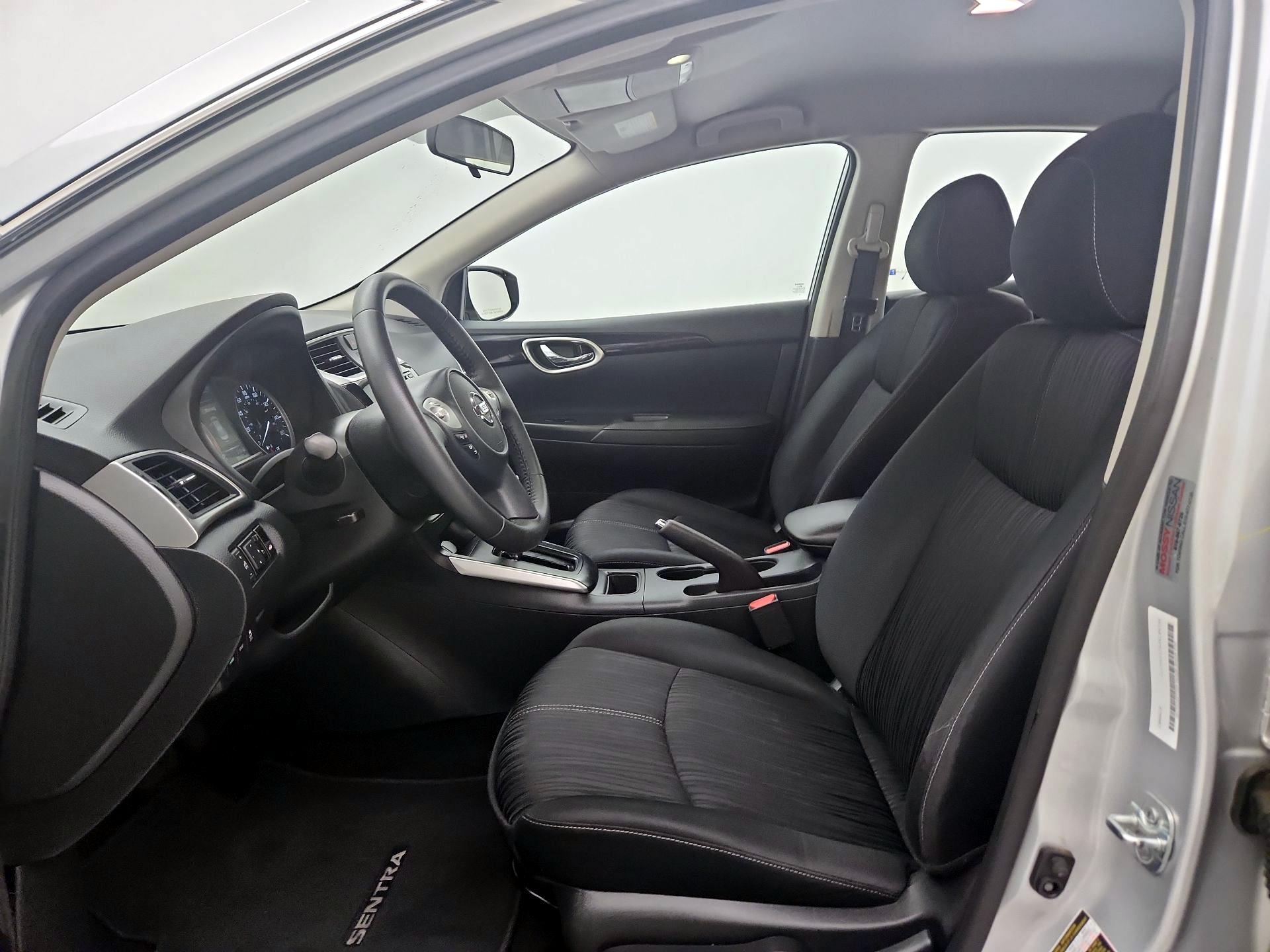 Thumbnail: 2018 Nissan Sentra - 11