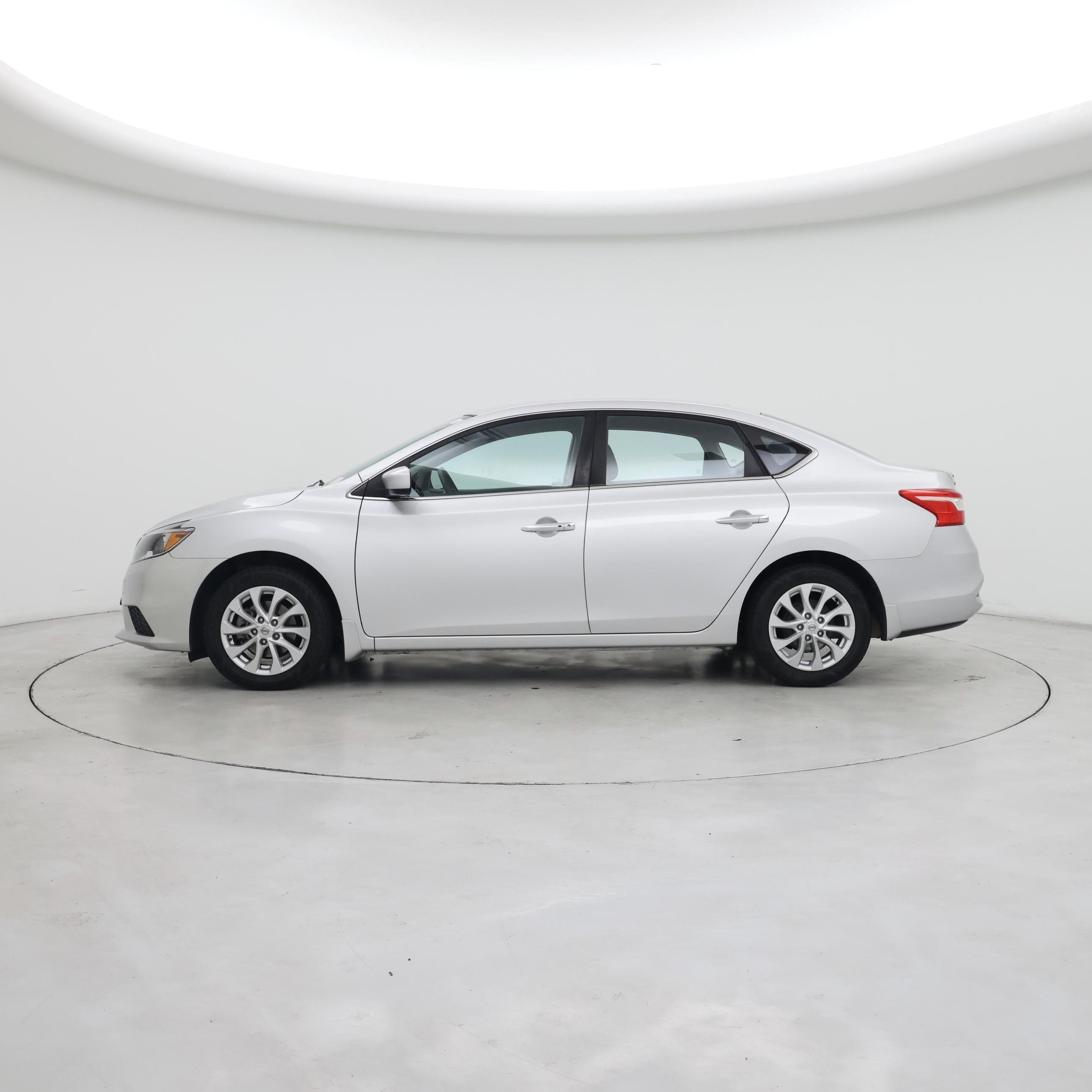 Thumbnail: 2018 Nissan Sentra - 3