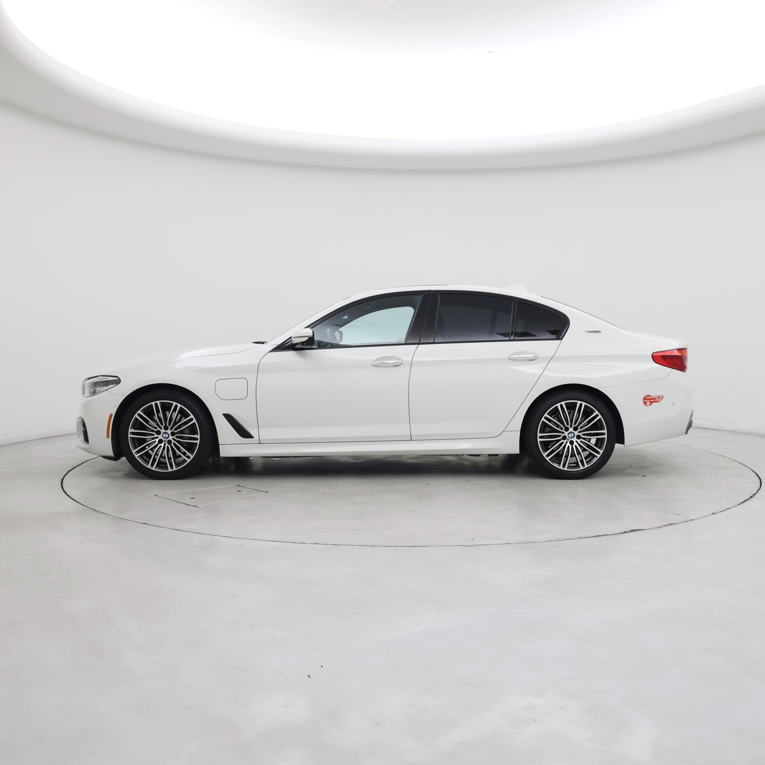 Thumbnail: 2018 BMW 5 Series - 3