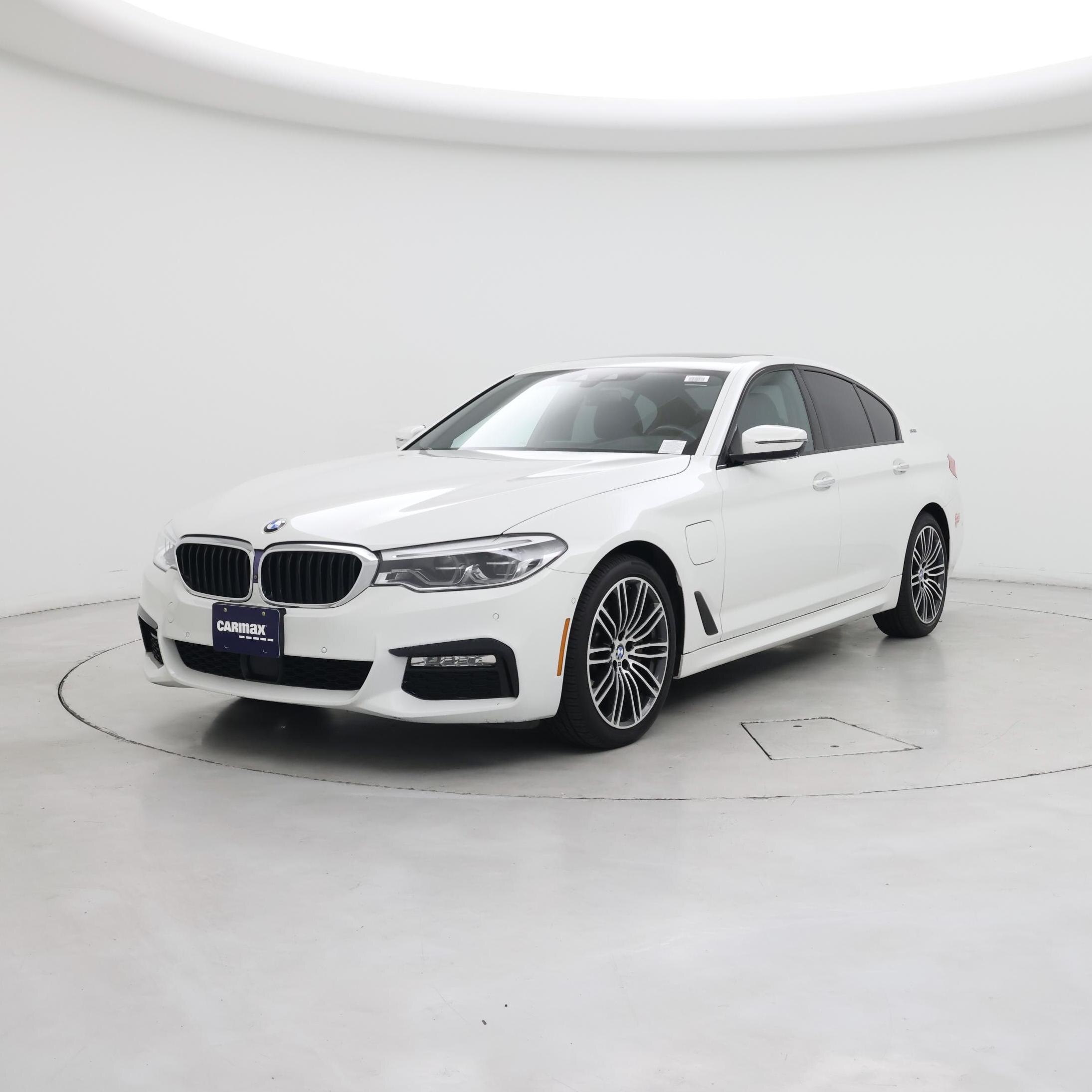 Thumbnail: 2018 BMW 5 Series - 4