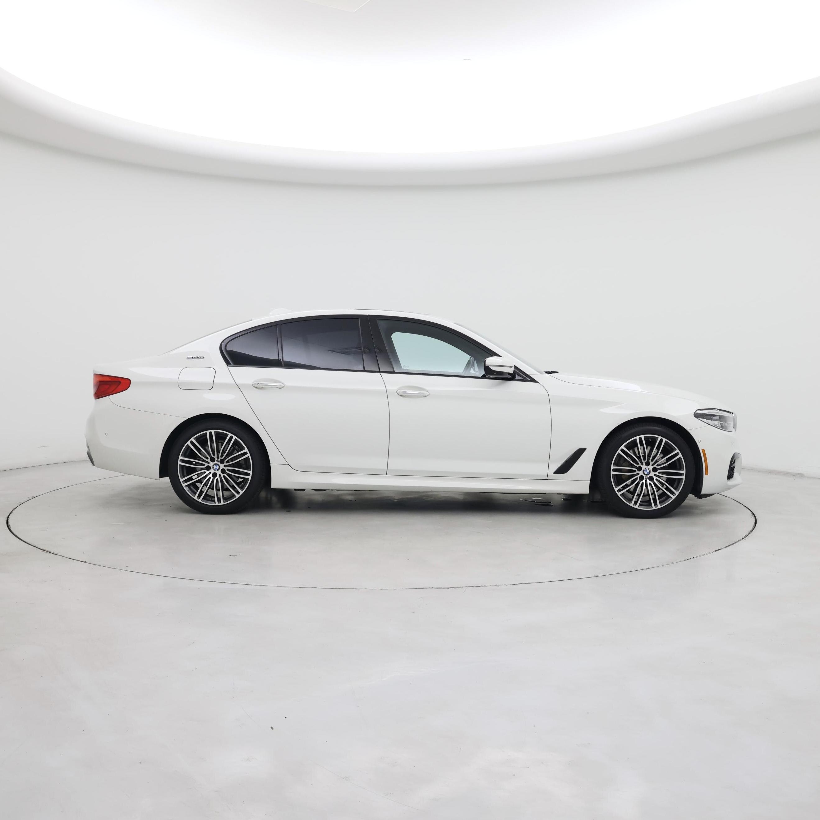 Thumbnail: 2018 BMW 5 Series - 7