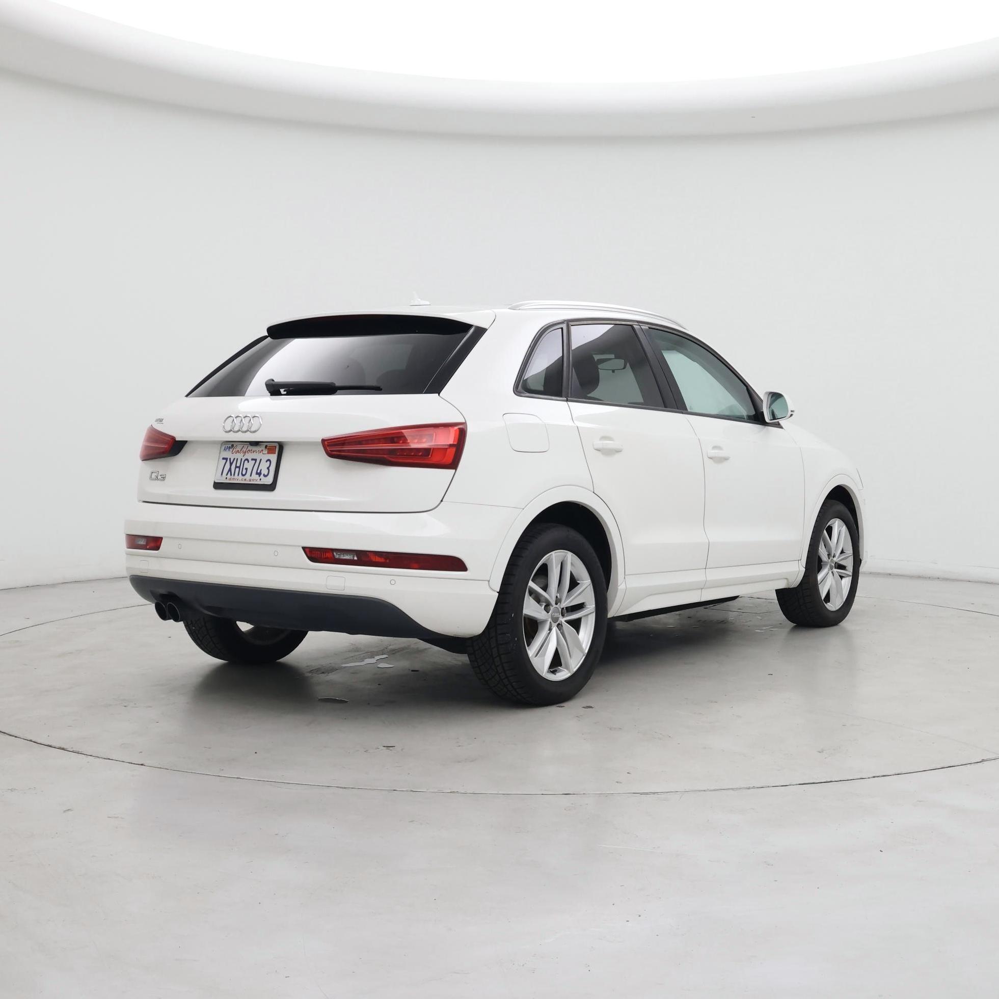 Thumbnail: 2017 Audi Q3 - 8