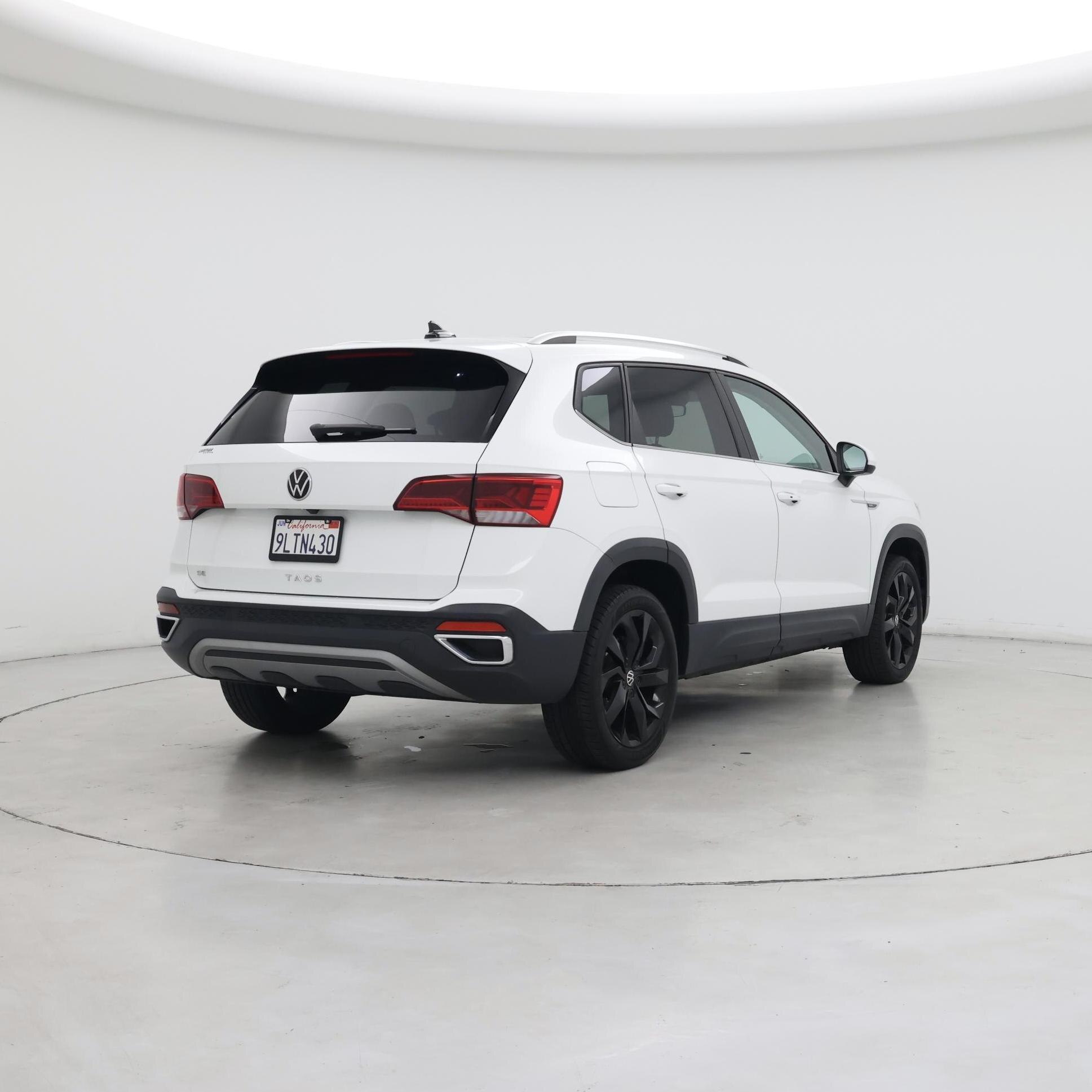 Thumbnail: 2023 Volkswagen Taos - 8