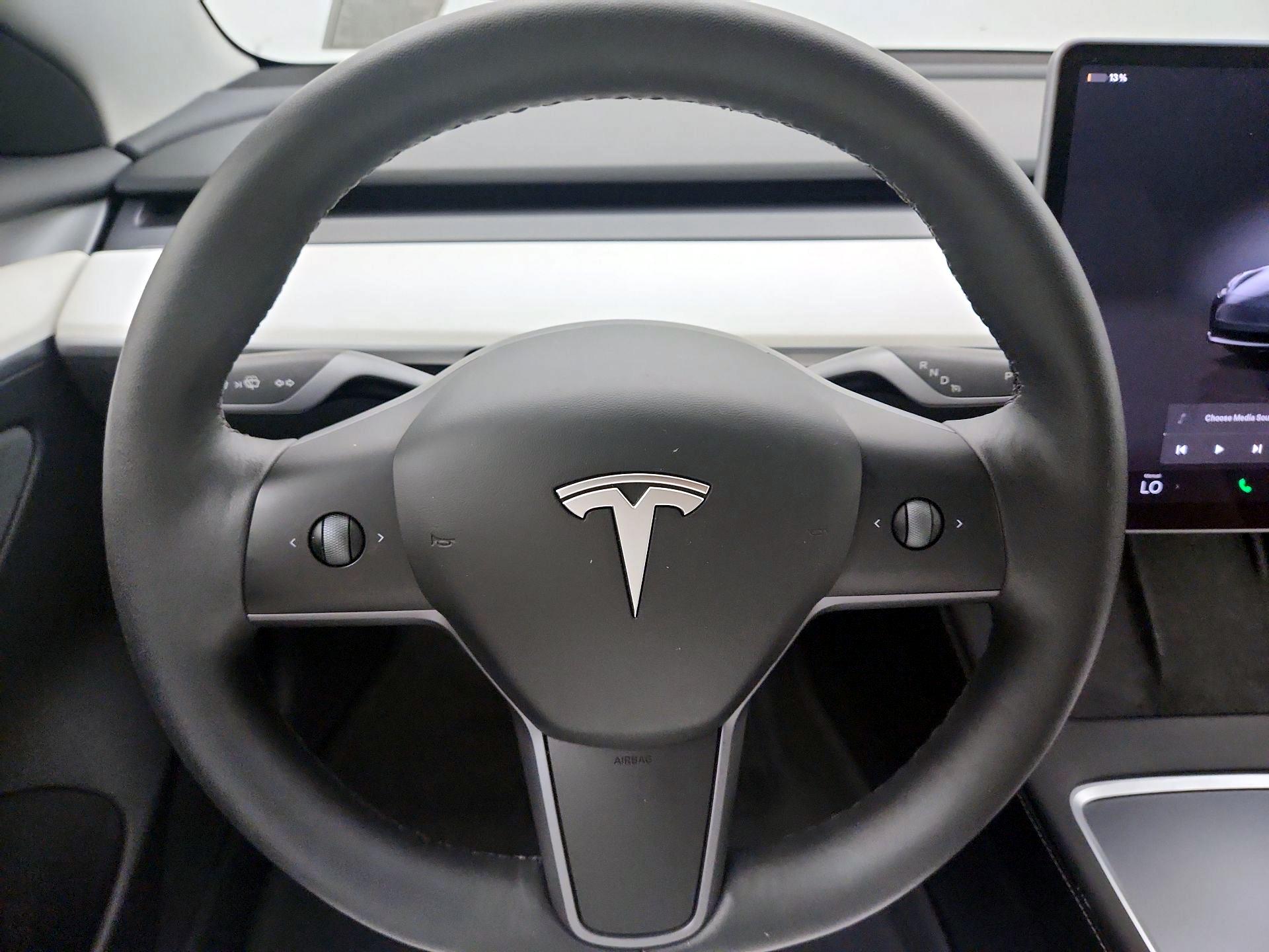 Thumbnail: 2023 Tesla Model 3 - 10