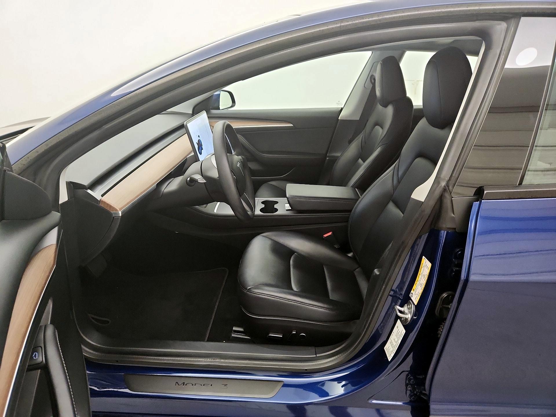 Thumbnail: 2021 Tesla Model 3 - 11