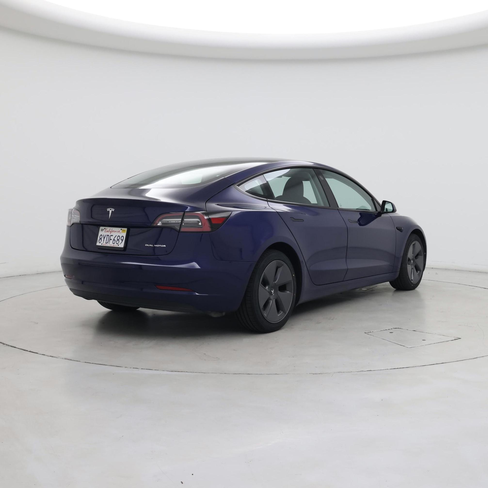 Thumbnail: 2021 Tesla Model 3 - 8