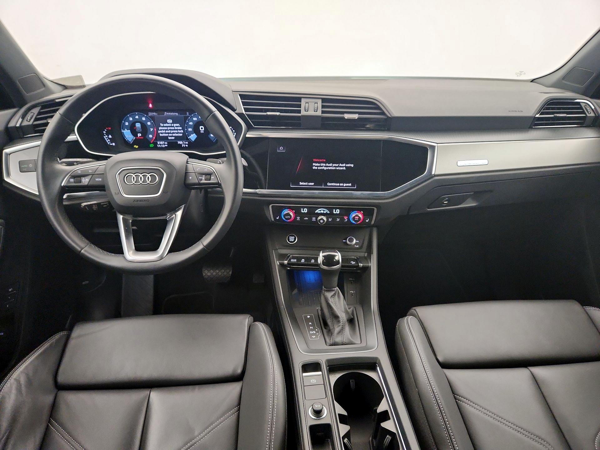 Thumbnail: 2024 Audi Q3 - 9