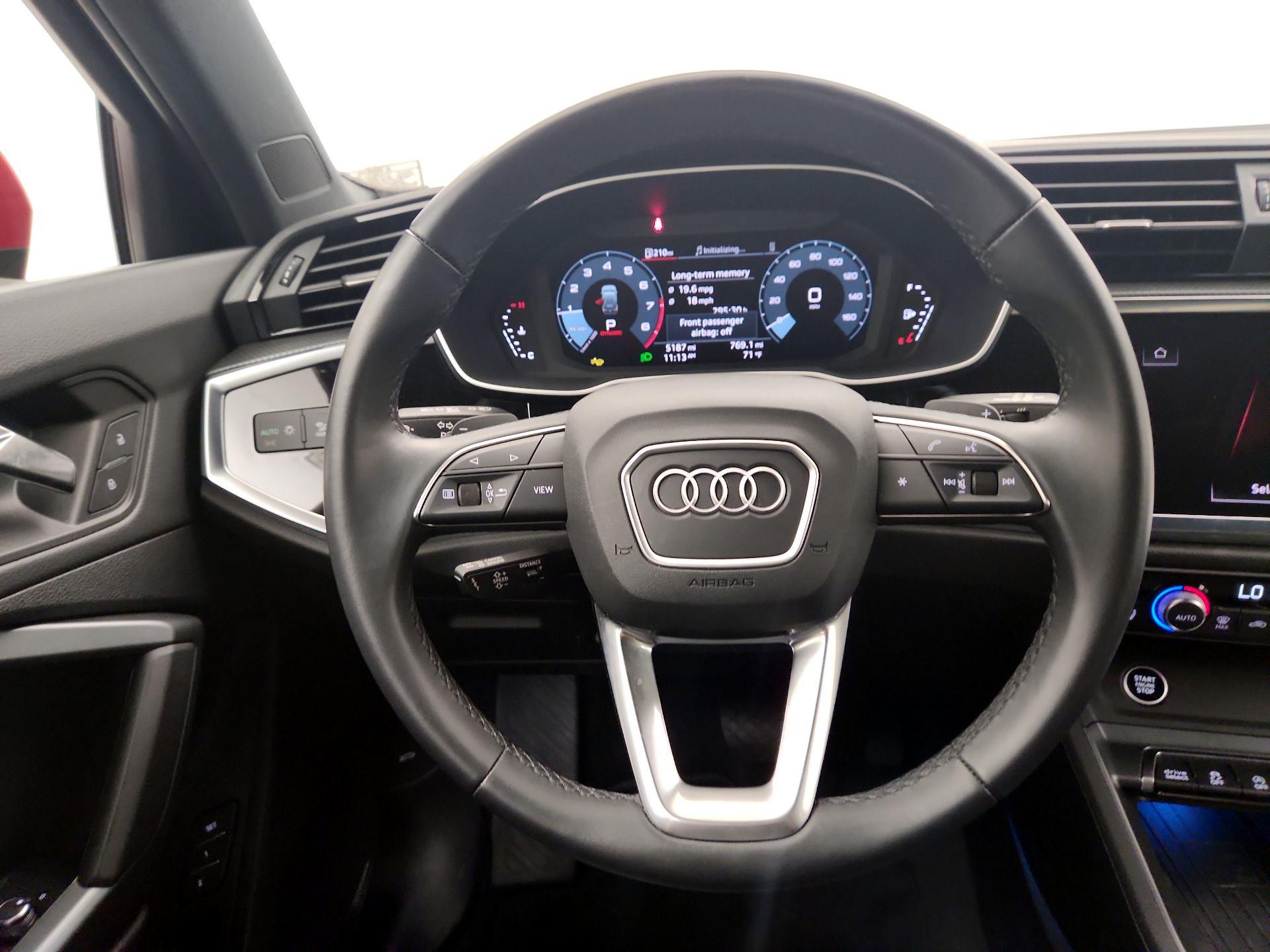 Thumbnail: 2024 Audi Q3 - 10