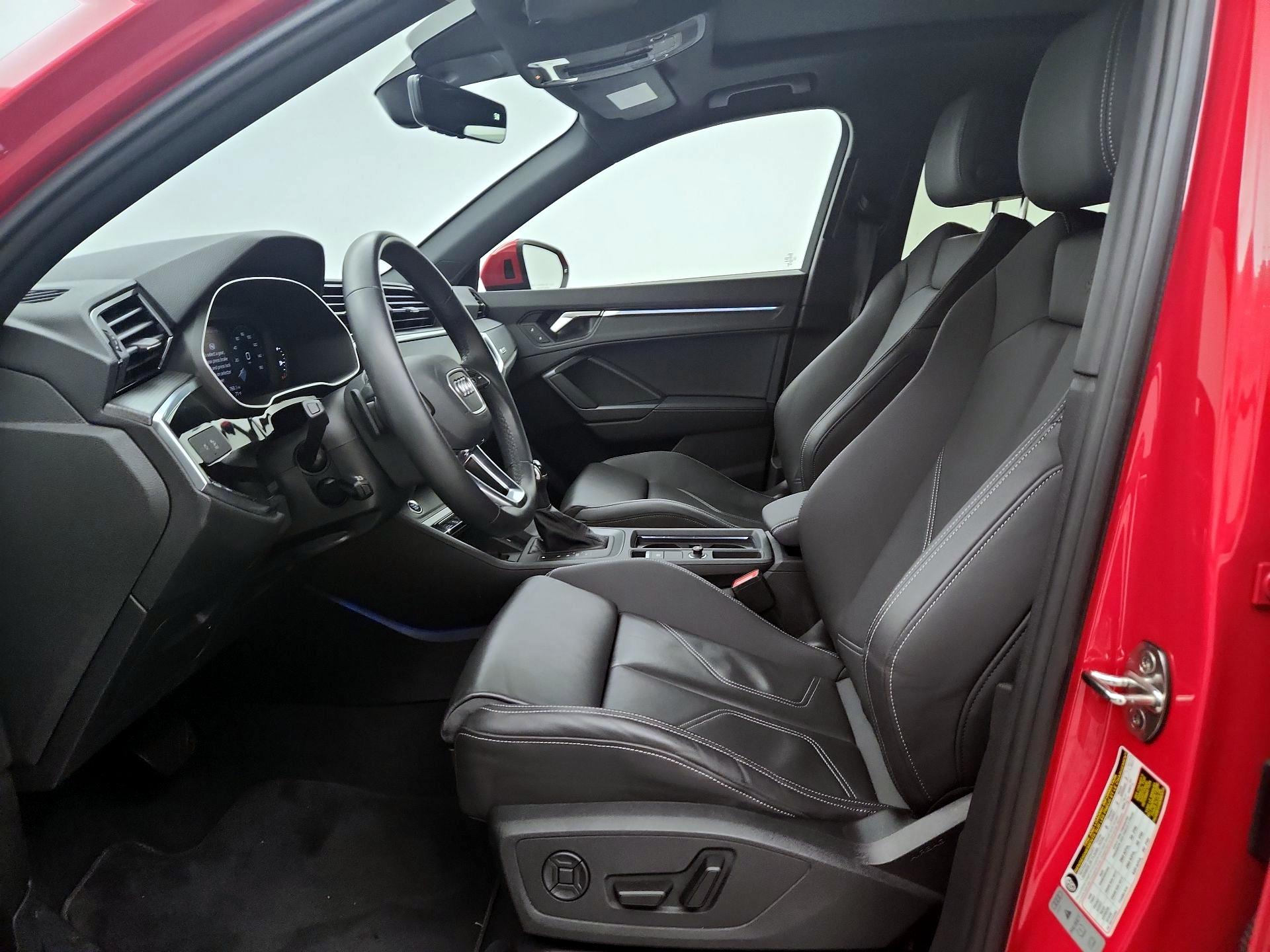 Thumbnail: 2024 Audi Q3 - 11
